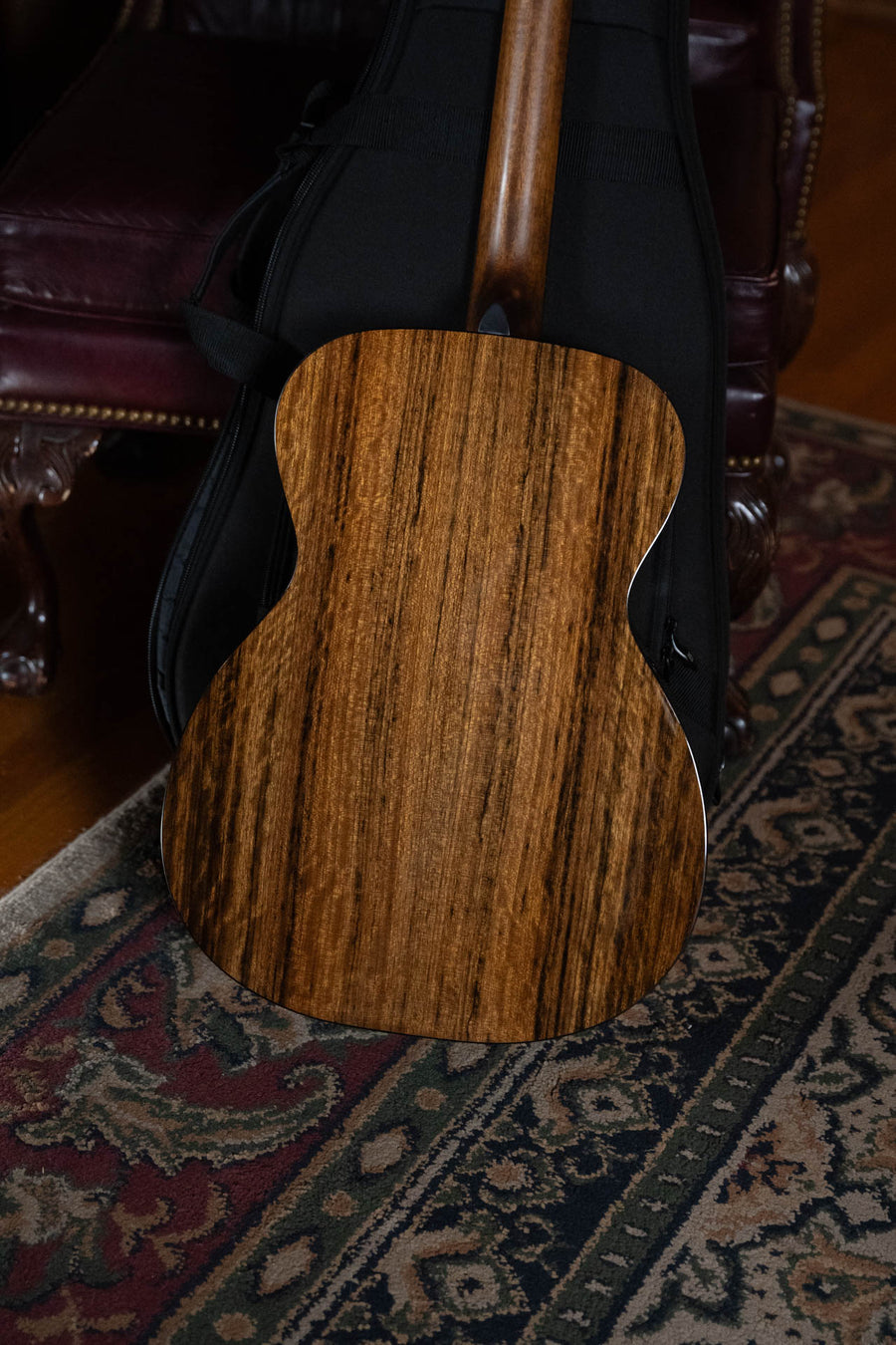 Eastman E3OM-DLX Gloss Thermo-Cured Orchestra Model Acoustic-Electric Guitar #7609