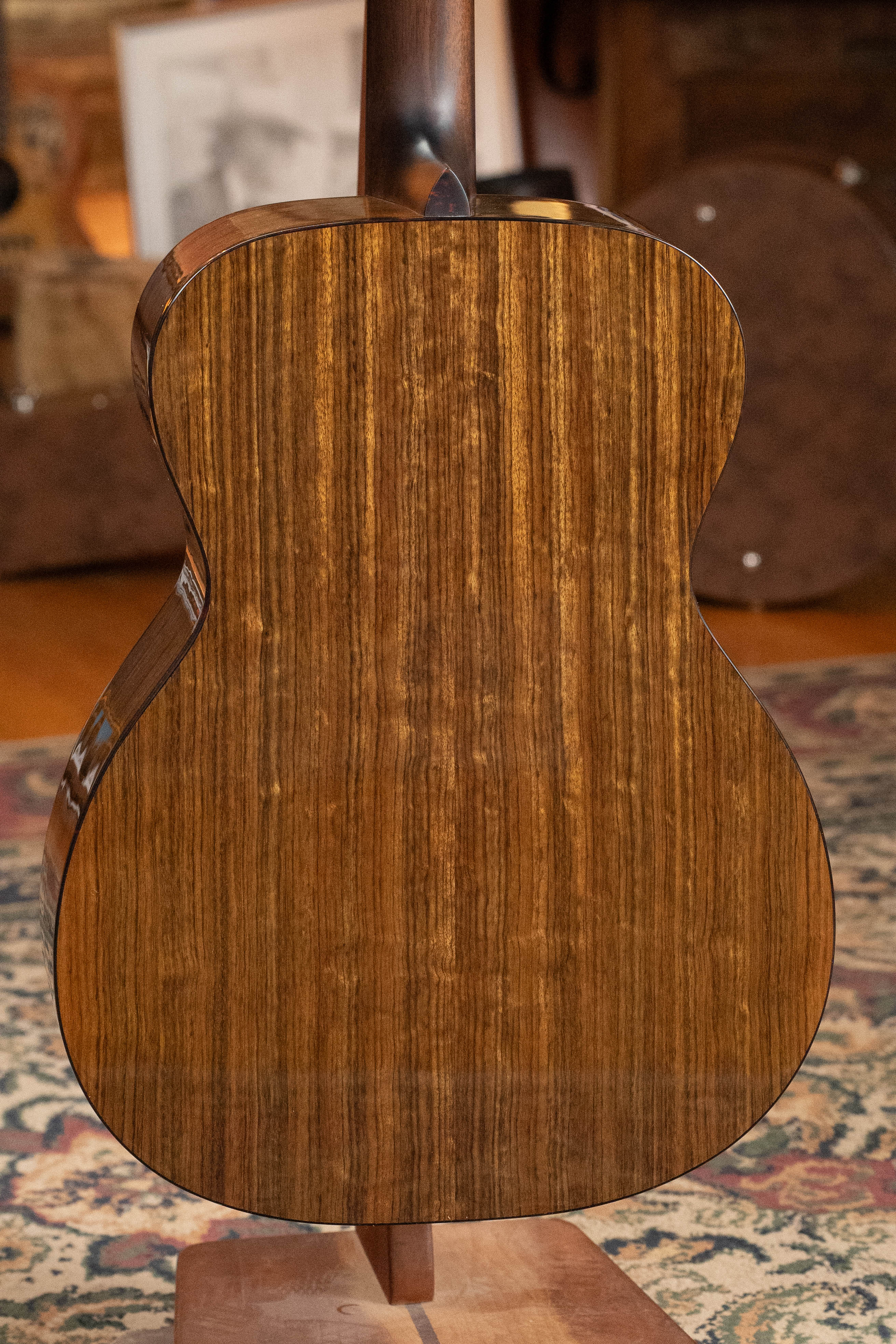 Eastman E3OM-DLX Sitka/Ovangkol Acoustic Guitar w/ Fishman Pickup #5604