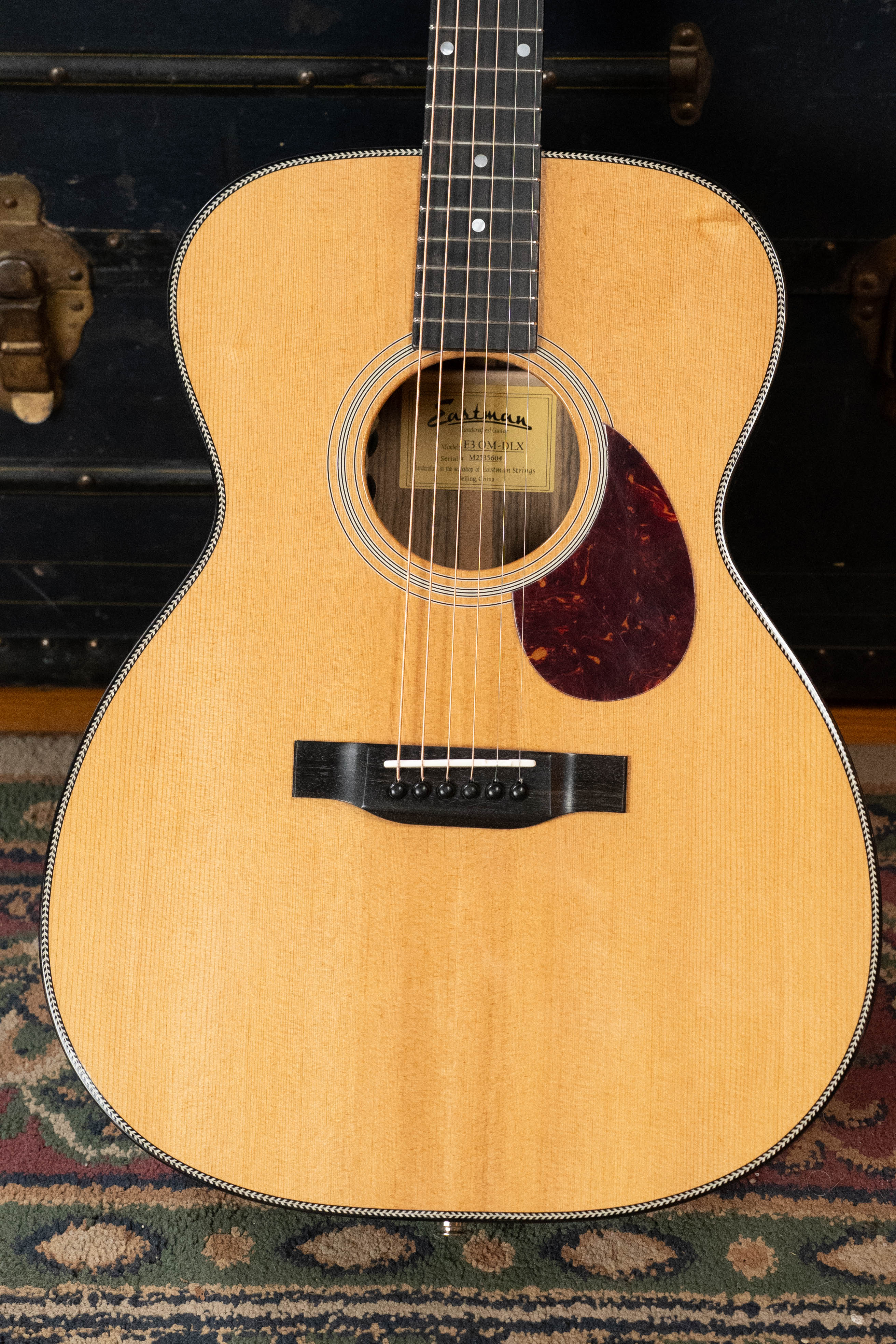 Eastman E3OM-DLX Sitka/Ovangkol Acoustic Guitar w/ Fishman Pickup #5604