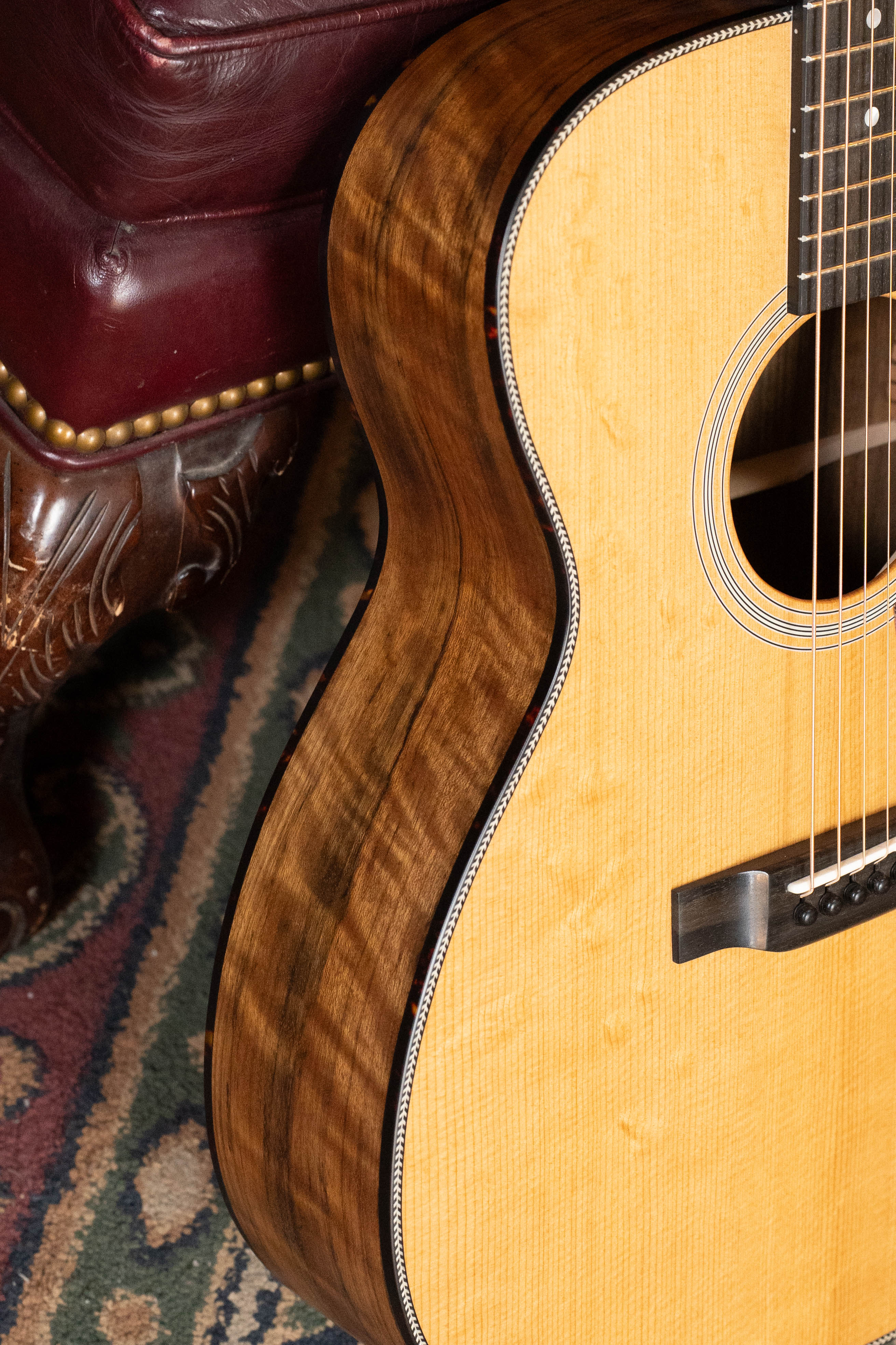Eastman E3OME Sitka/Ovangkol Acoustic Guitar w/ Fishman Pickup #2033
