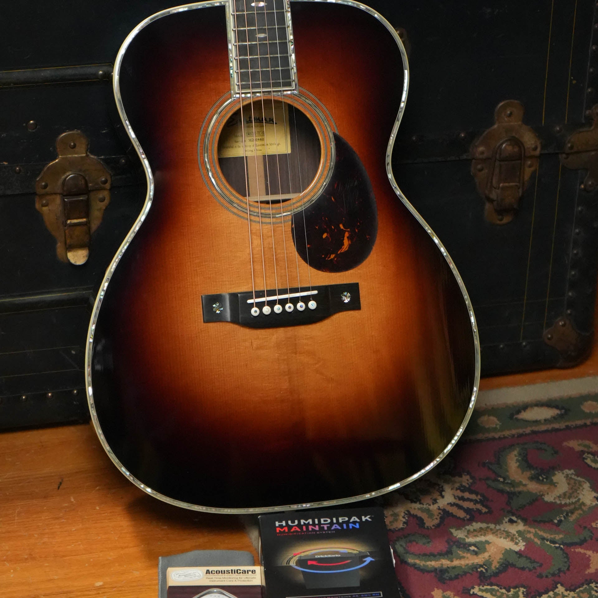 Eastman E40OM-TC-SB Orchestra Model Sunburst Acoustic Guitar #4401