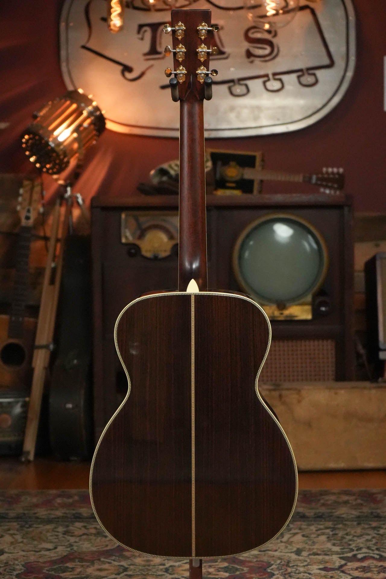 Eastman E40OM-TC-SB Orchestra Model Sunburst Acoustic Guitar #4401