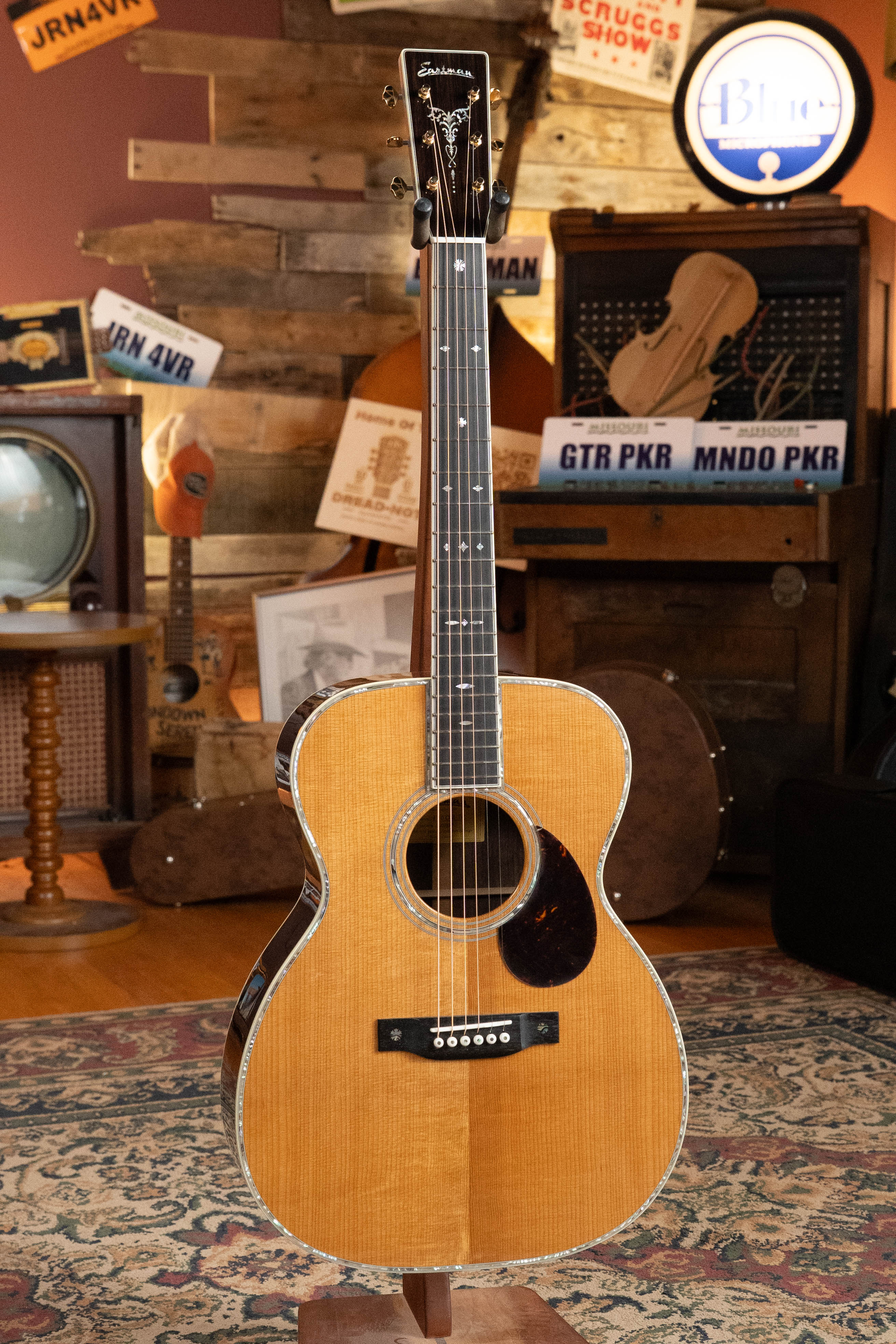 Eastman E40OM-TC AAA Grade Thermo-cured Adirondack/Rosewood Orchestra Model Acoustic Guitar #4586