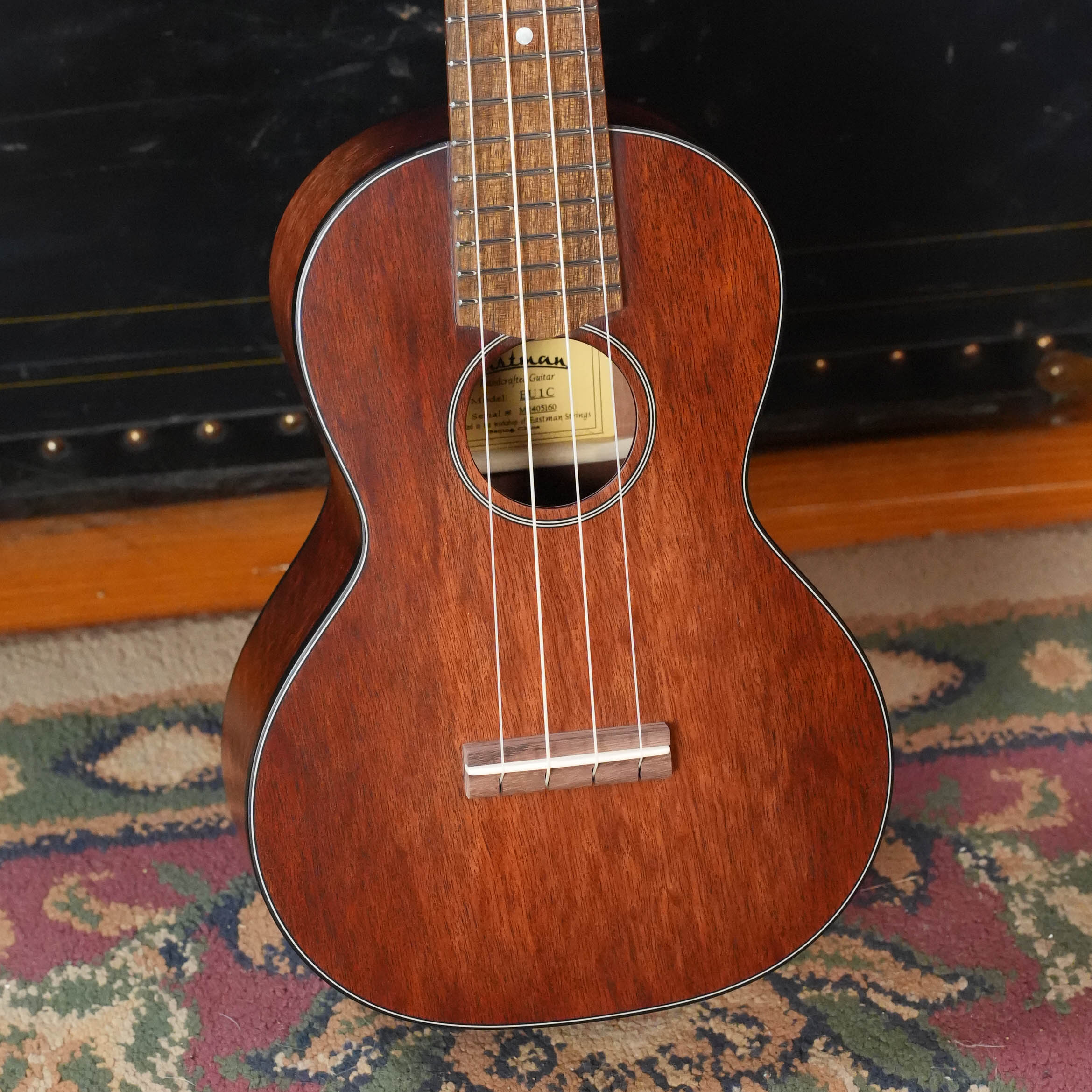 Eastman EU1-C Sitka/Ovangkol Concert Ukulele #5160