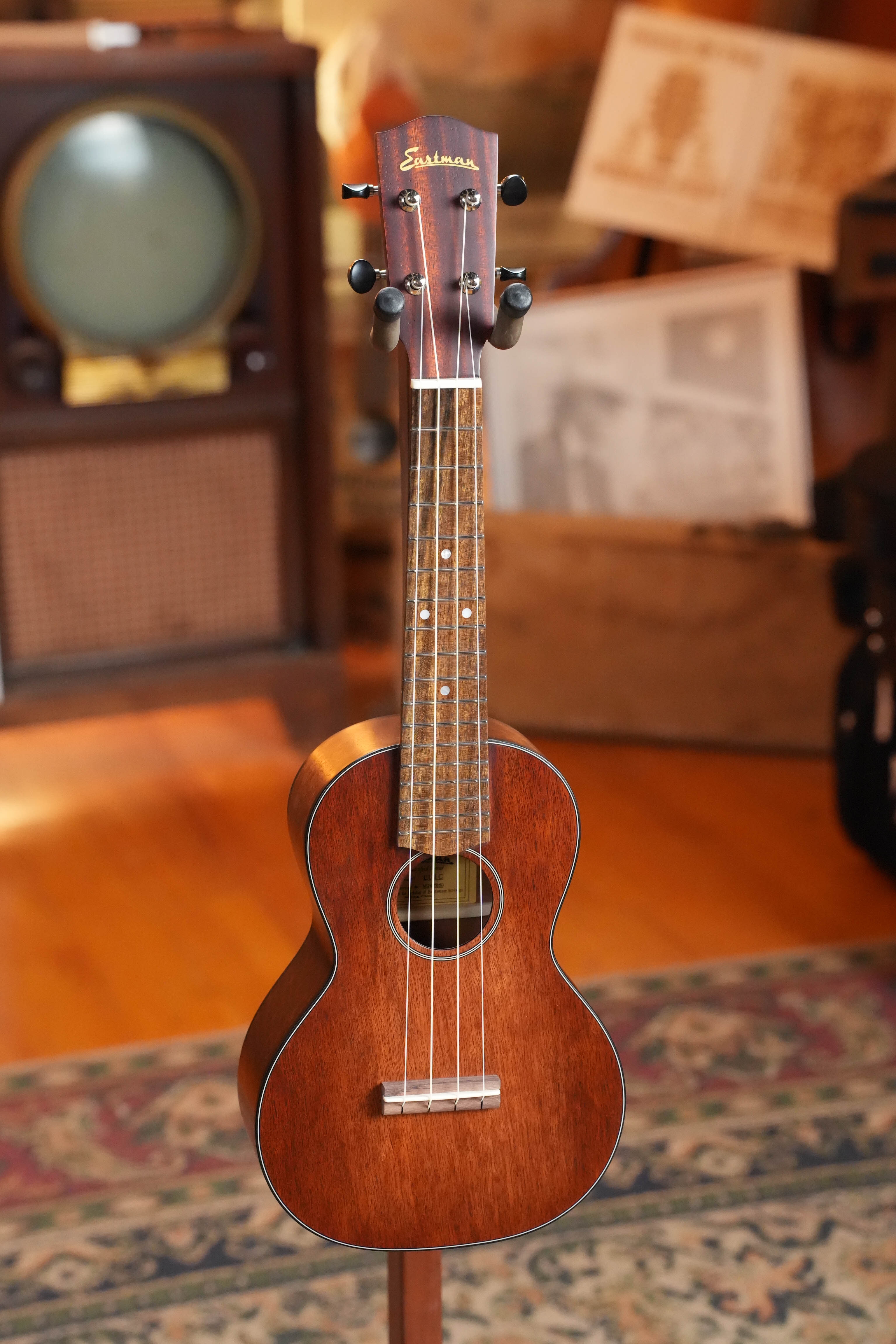 Eastman EU1-C Sitka/Ovangkol Concert Ukulele #5160
