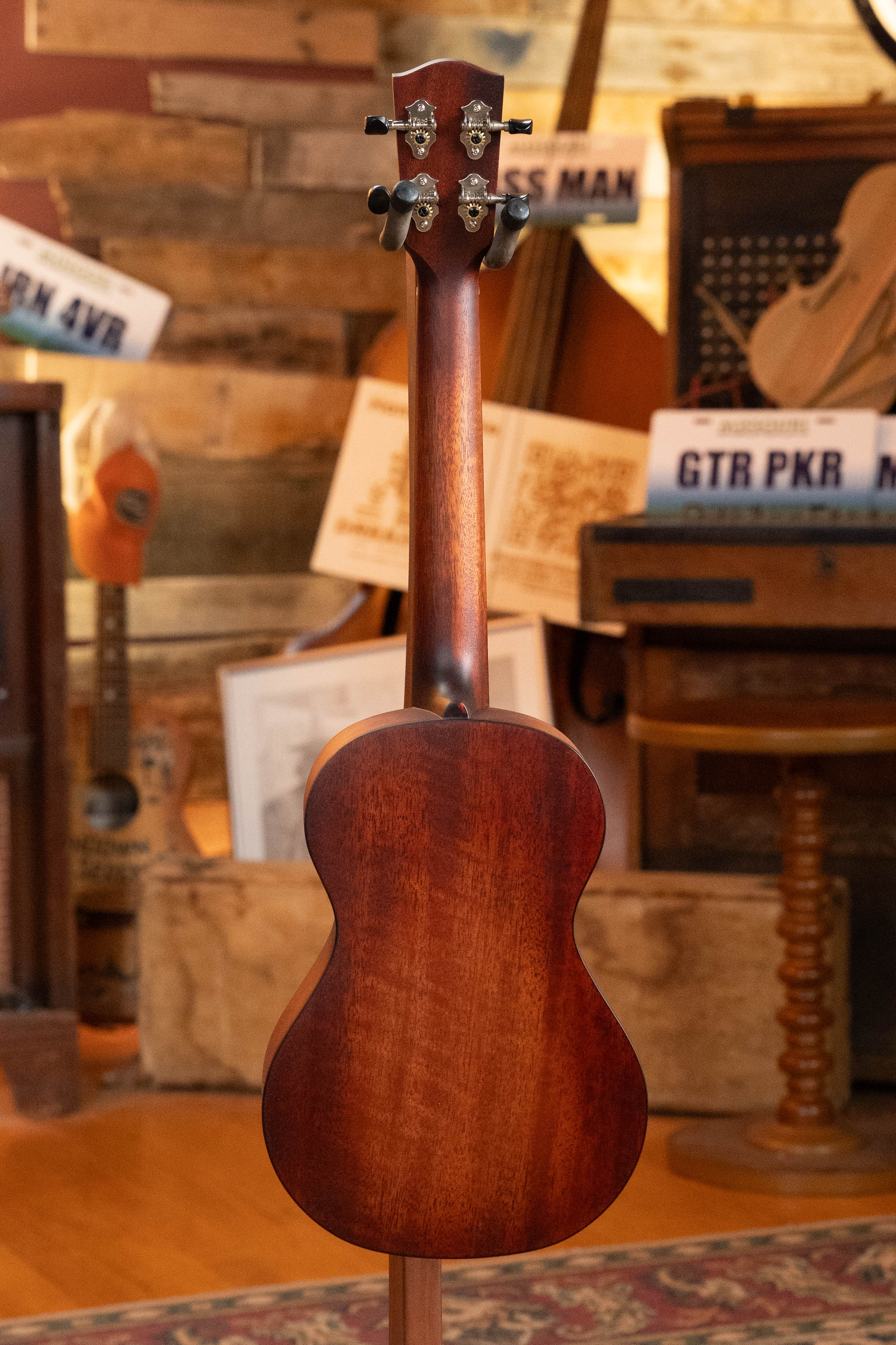 Eastman EU1-T All Solid Mahogany Tenor Ukulele #6546