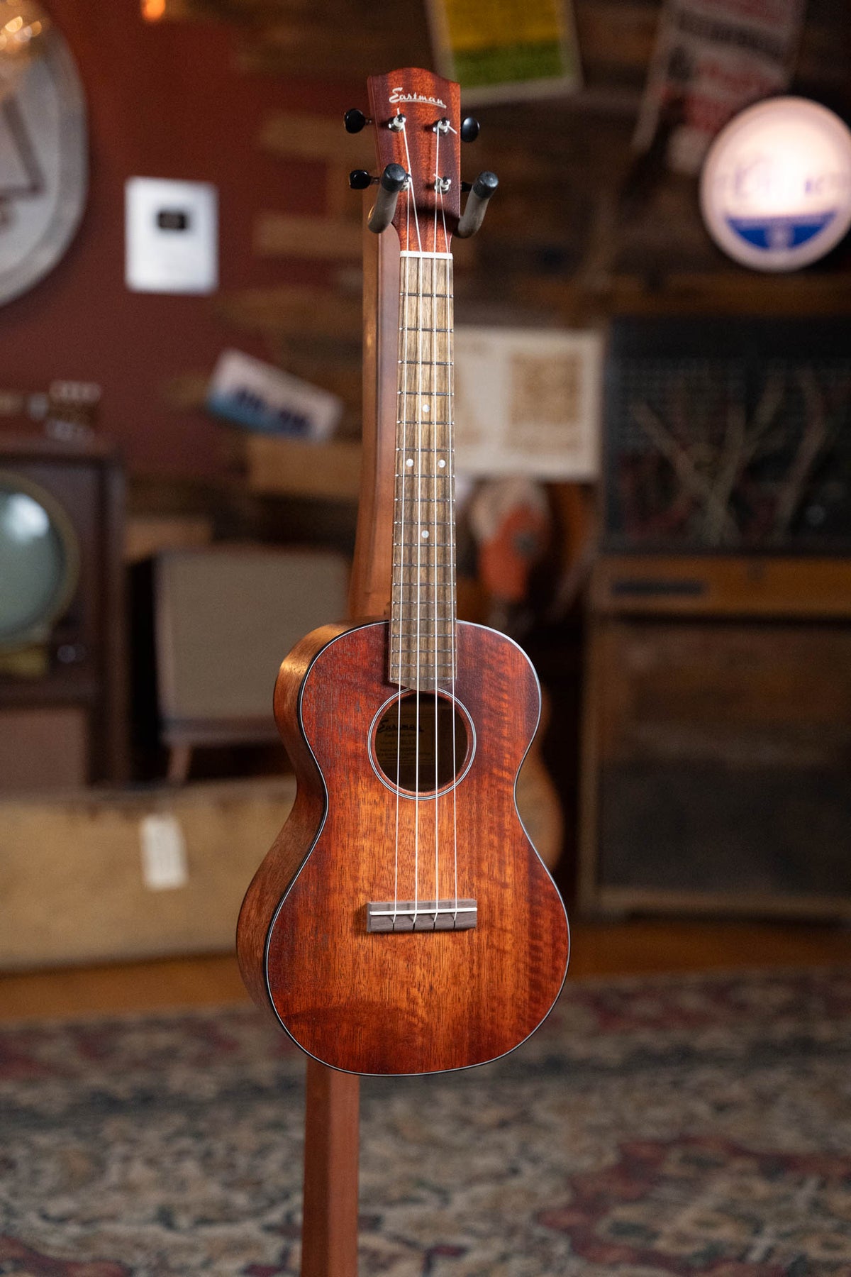 Eastman EU1-T Tenor Ukulele #5443