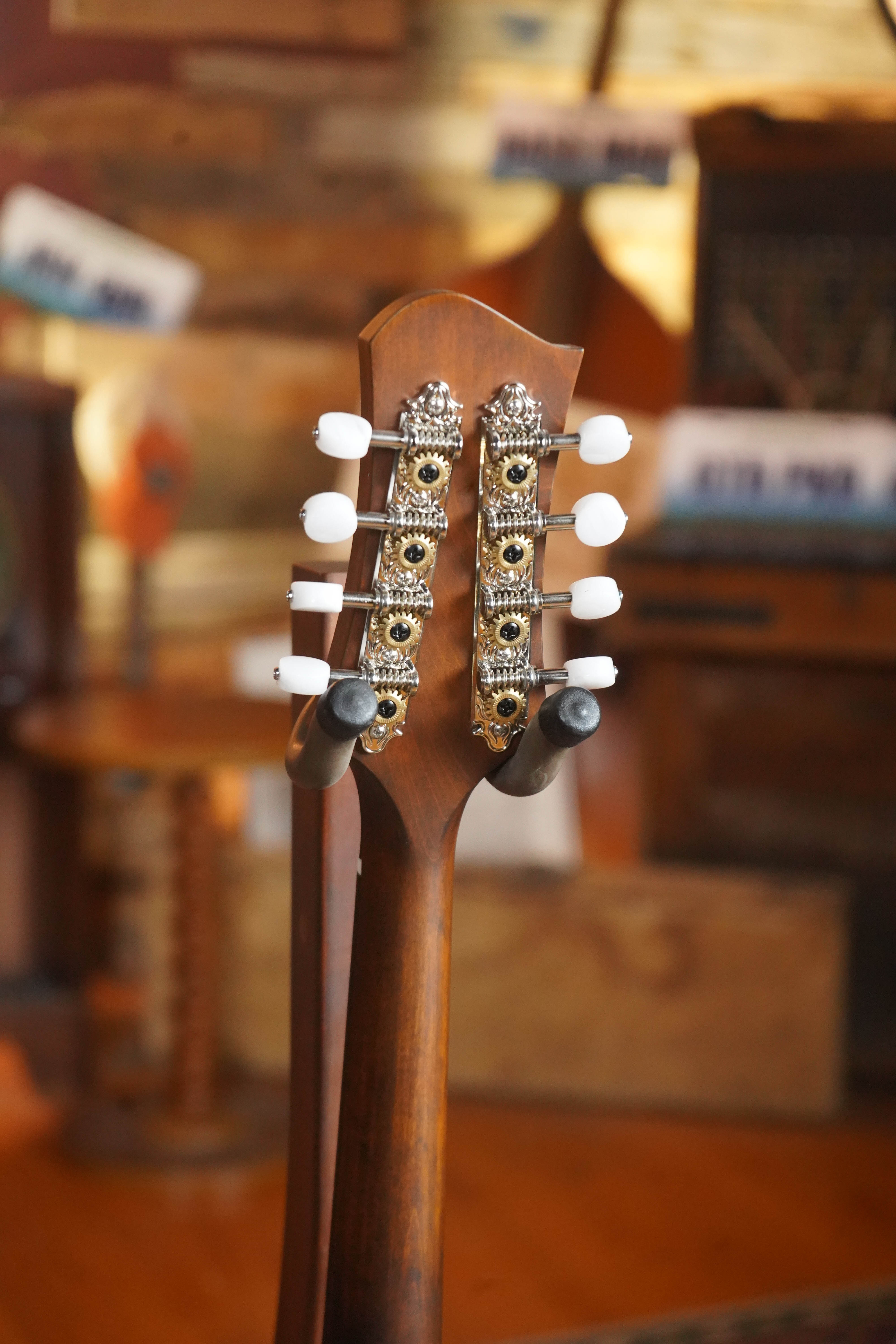 Eastman MD305 A-Style Hand-Carved Mandolin #1334