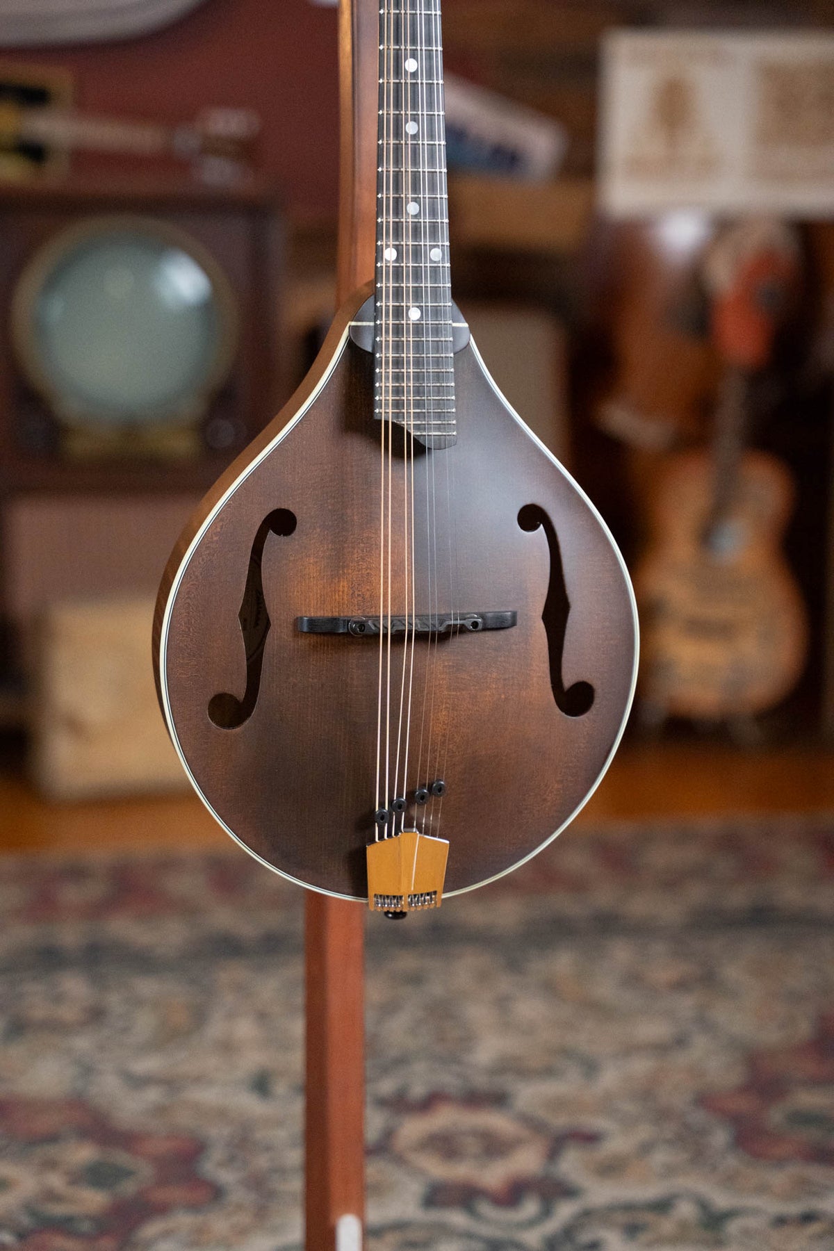 Eastman MD305 A-Style Hand-Carved Mandolin #2735