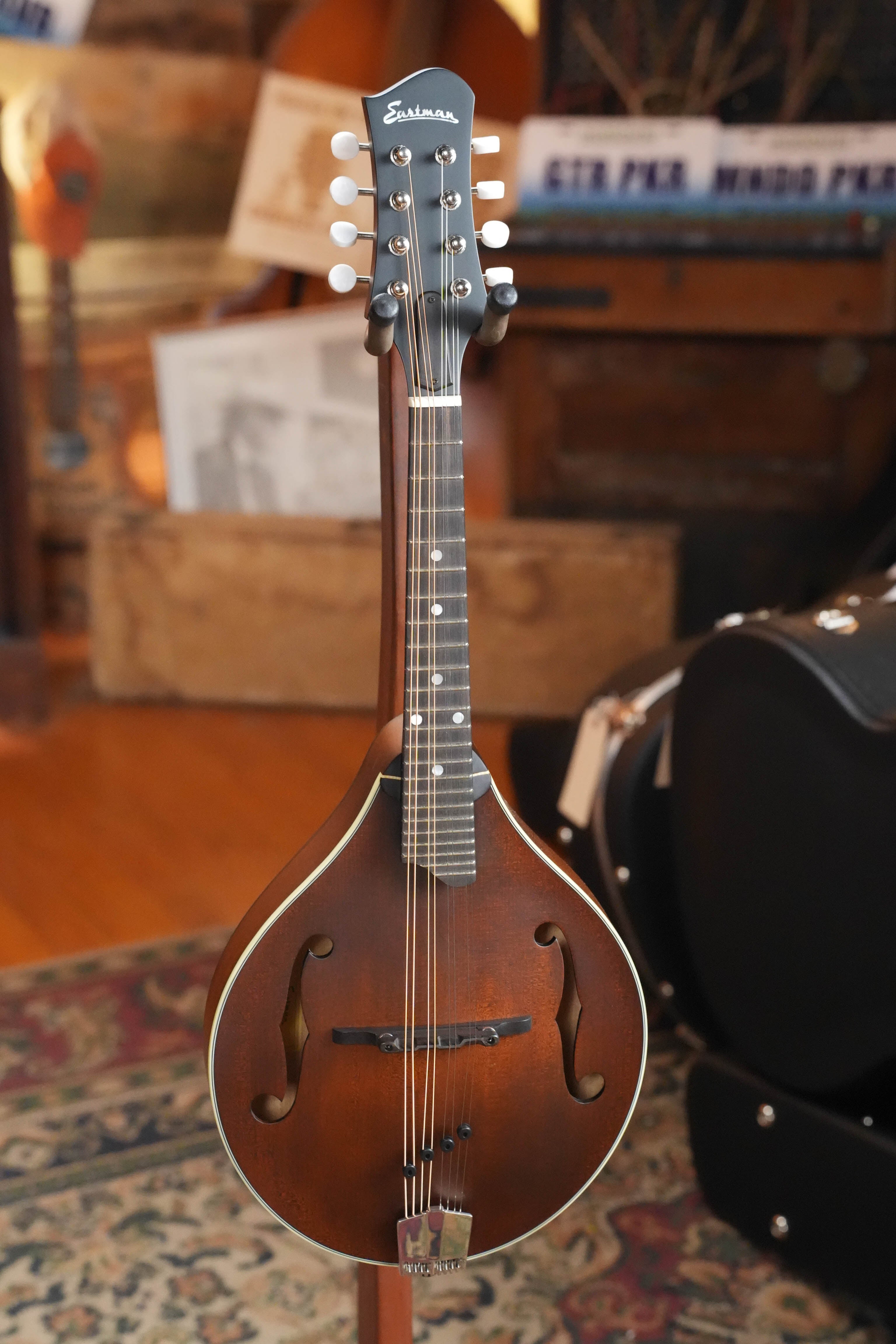 Eastman MD305 A-Style Hand-Carved Mandolin #4481