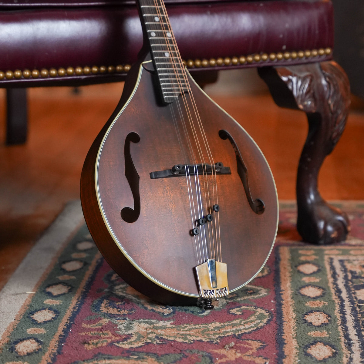 Eastman MD305L Left-Handed Spruce/Maple A-Style Hand-Carved Mandolin