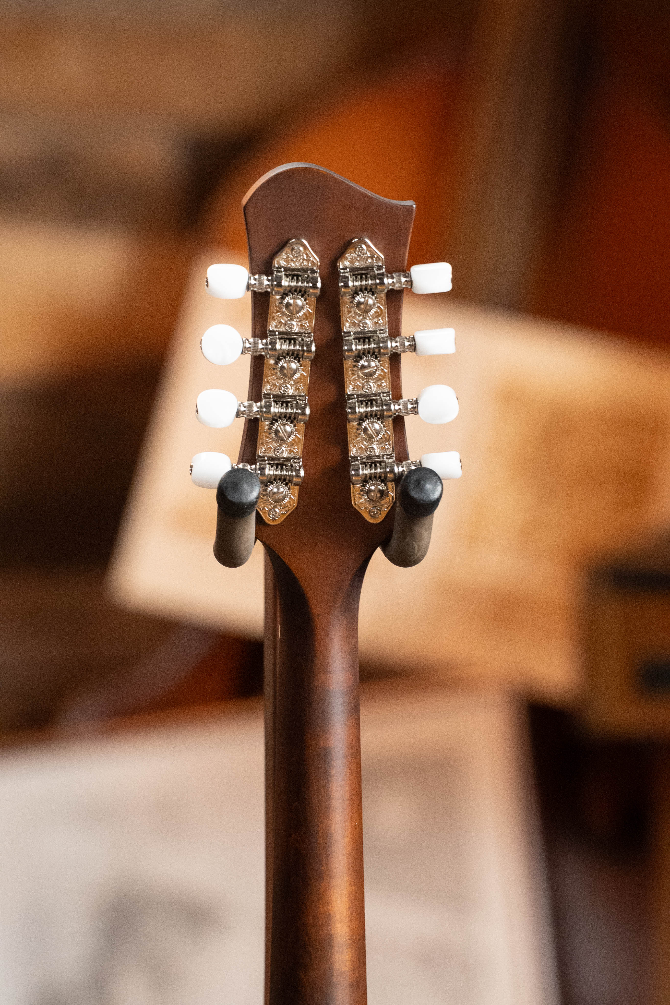 Eastman MD305 Spruce/Maple A-Style Hand-Carved Mandolin #3318