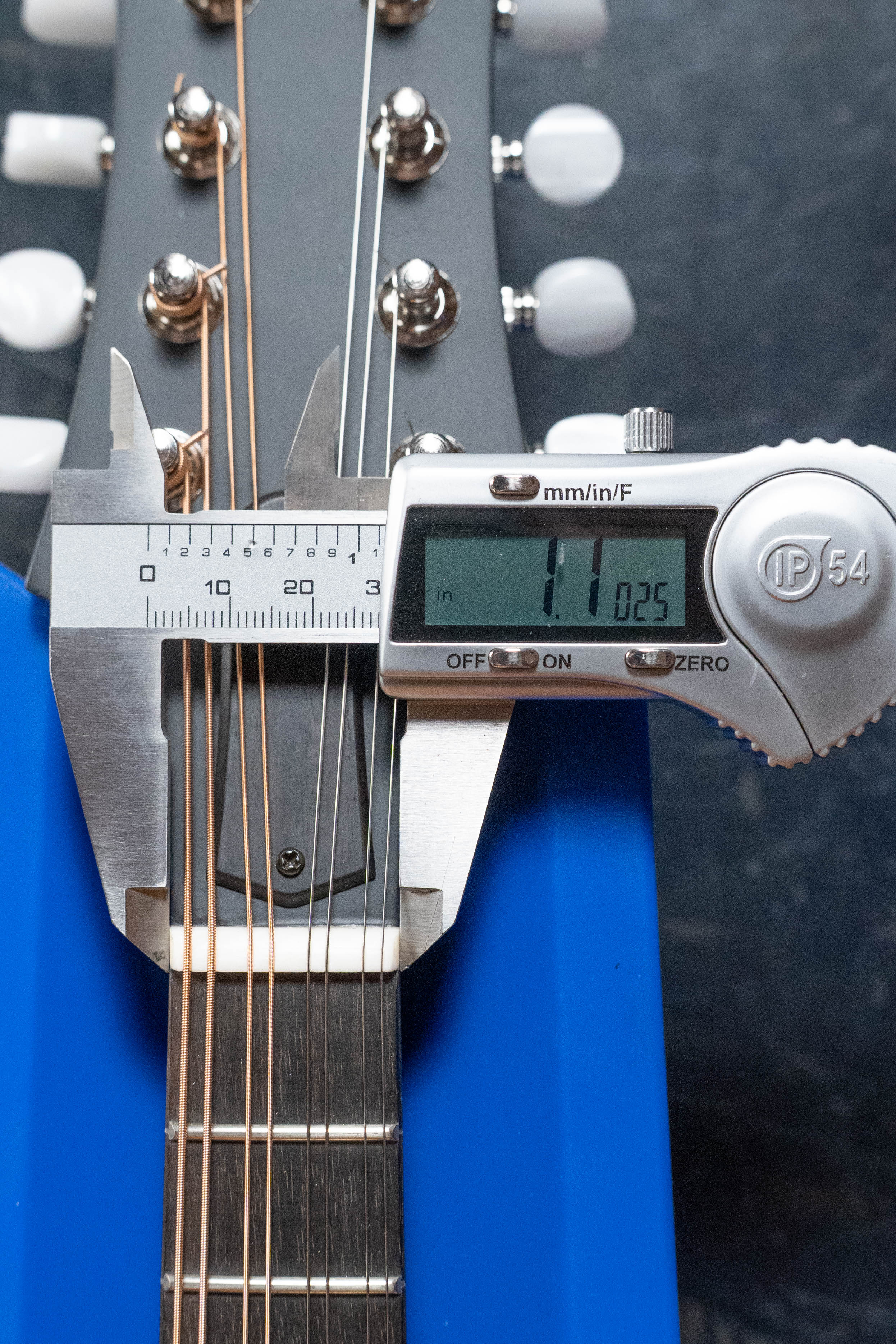 Eastman MD305 Spruce/Maple A-Style Hand-Carved Mandolin #3318