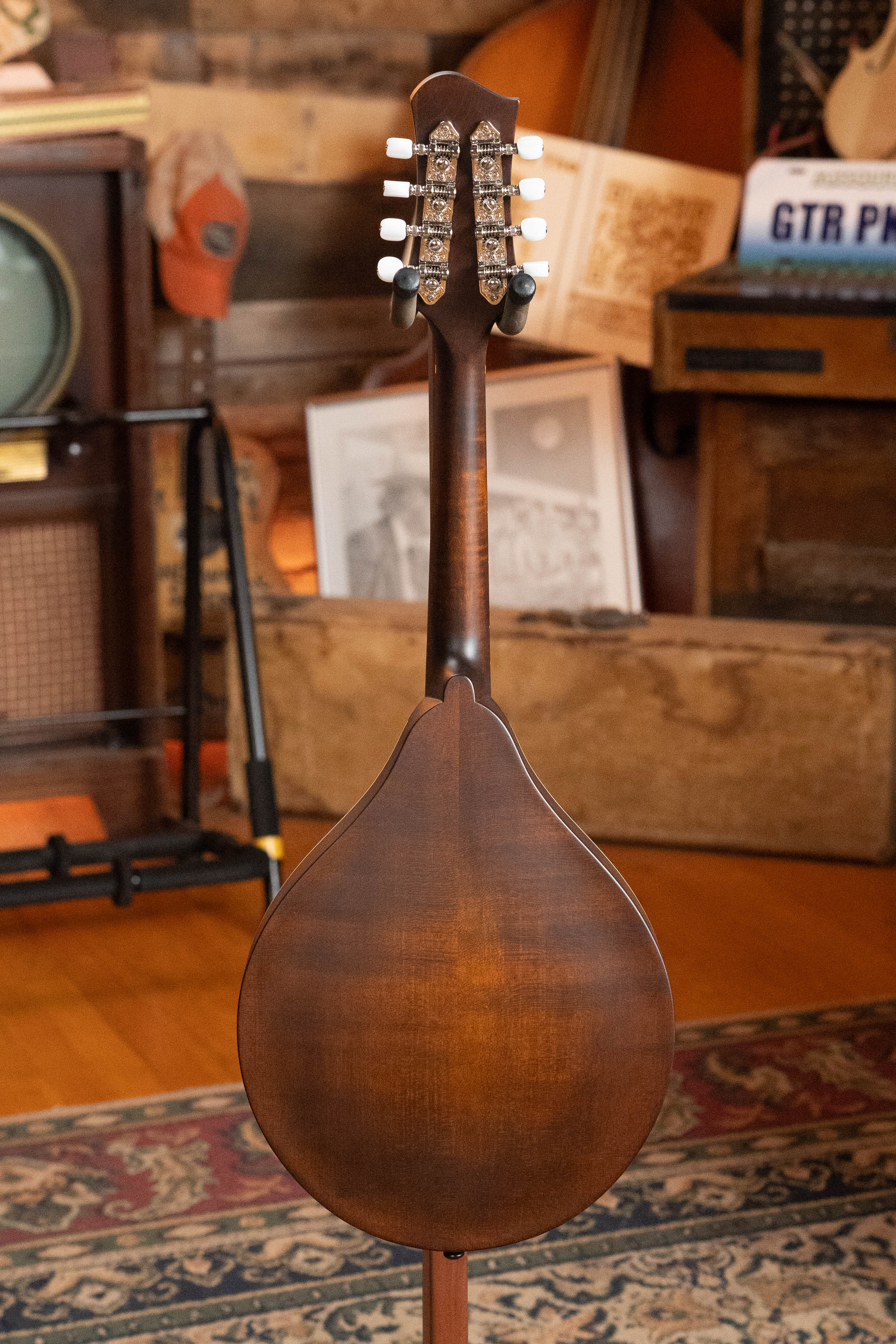 Eastman MD305 Spruce/Maple A-Style Hand-Carved Mandolin #3319