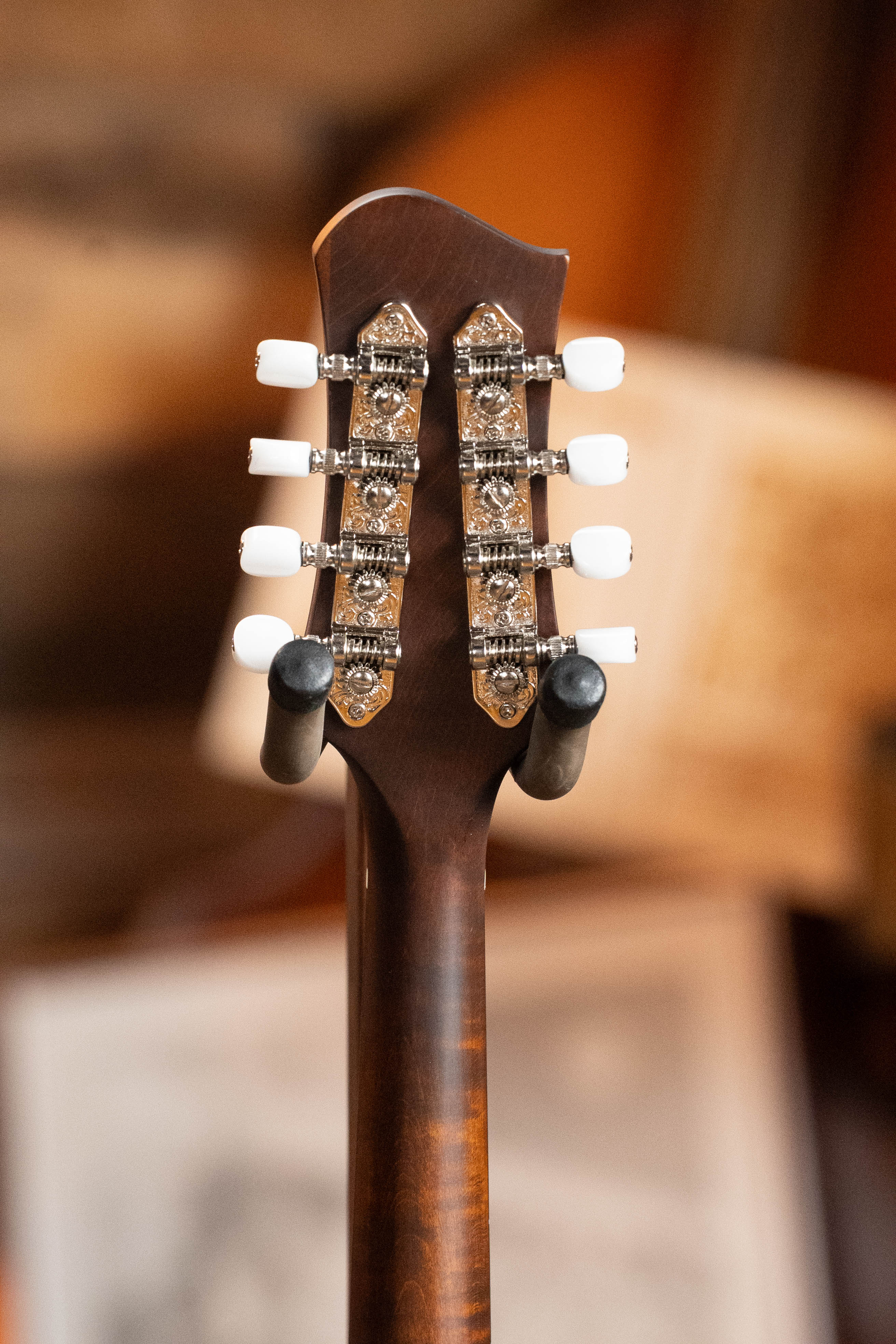 Eastman MD305 Spruce/Maple A-Style Hand-Carved Mandolin #3319