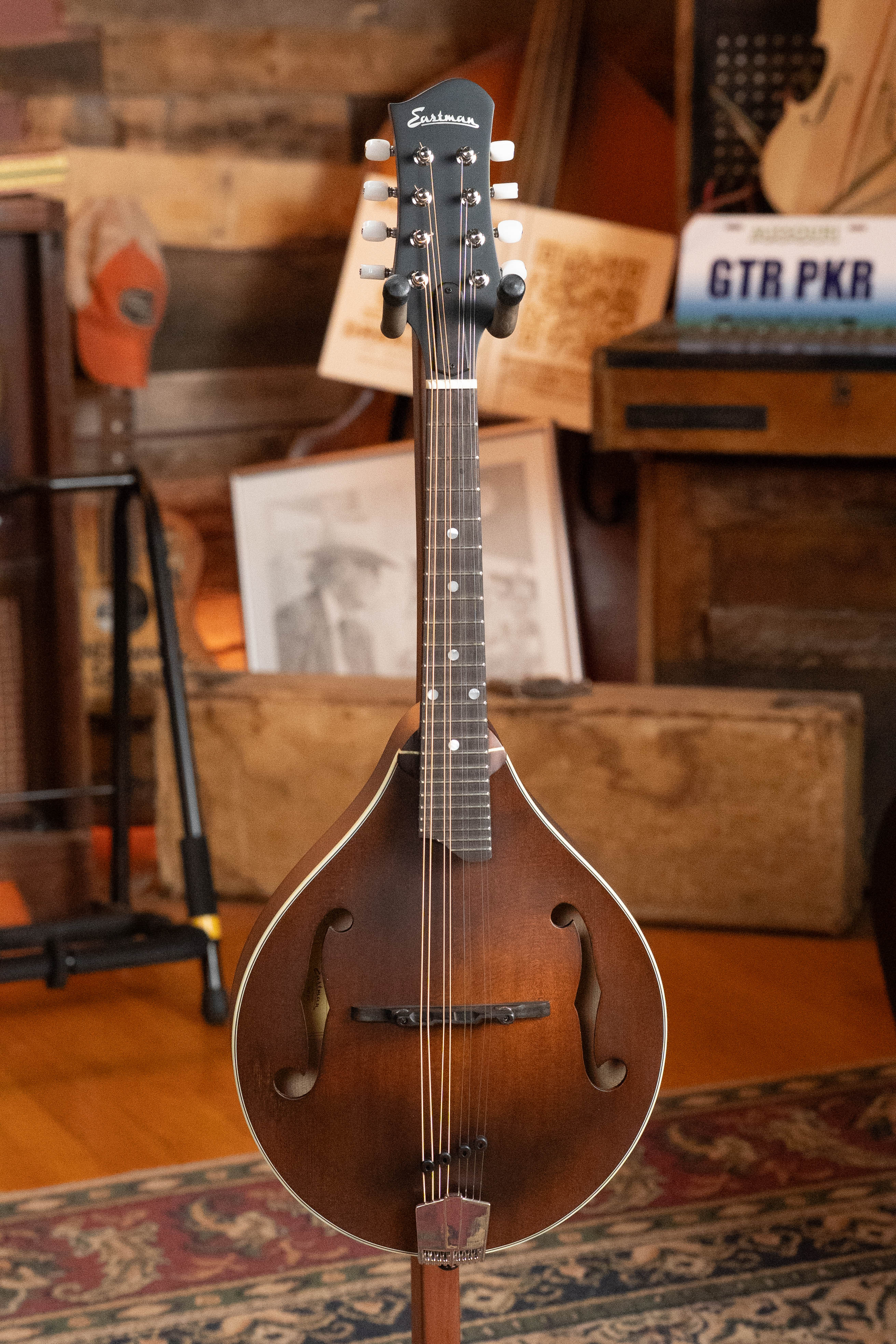 Eastman MD305 Spruce/Maple A-Style Hand-Carved Mandolin #3319