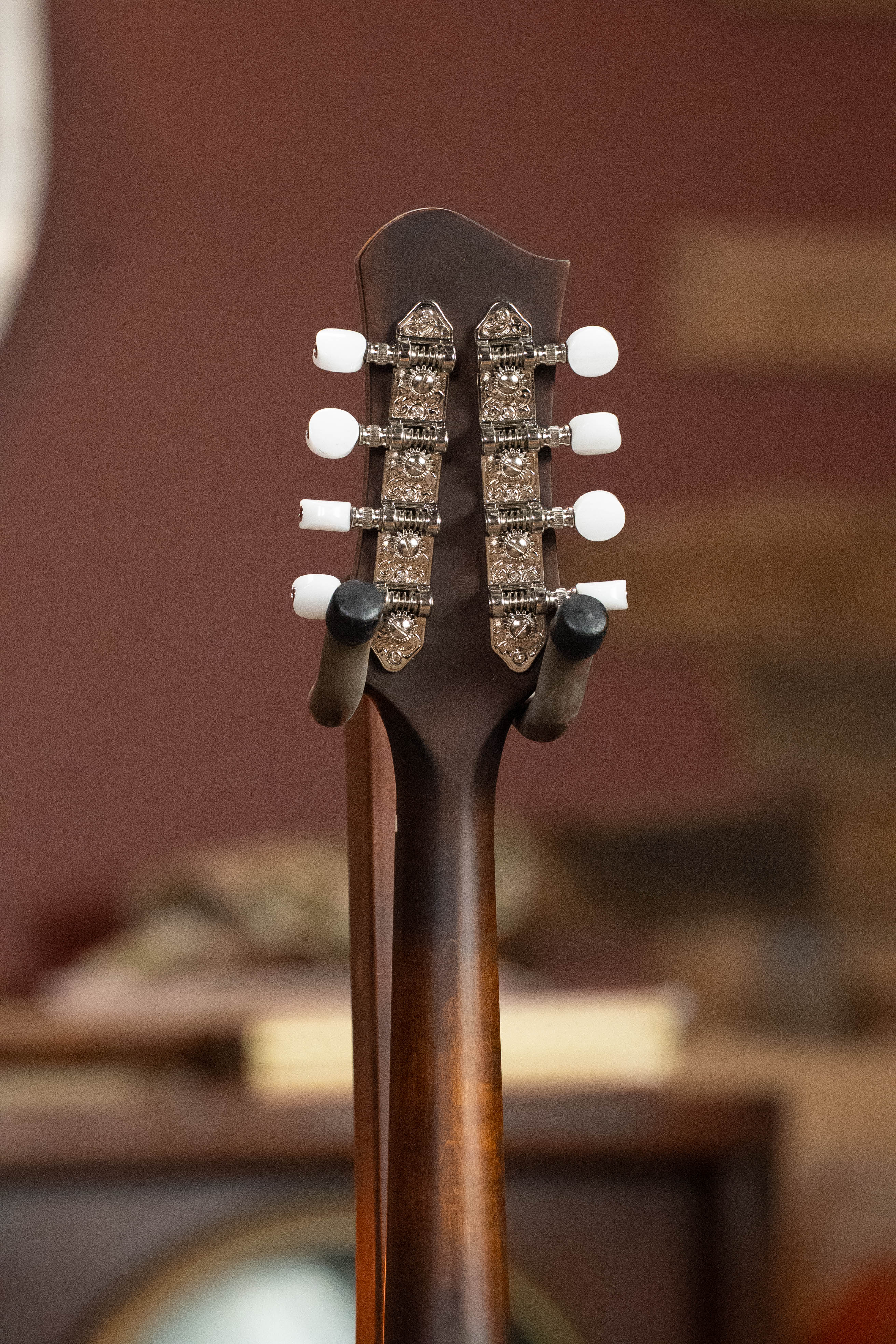 Eastman MD305 Spruce/Maple A-Style Hand-Carved Mandolin #3514