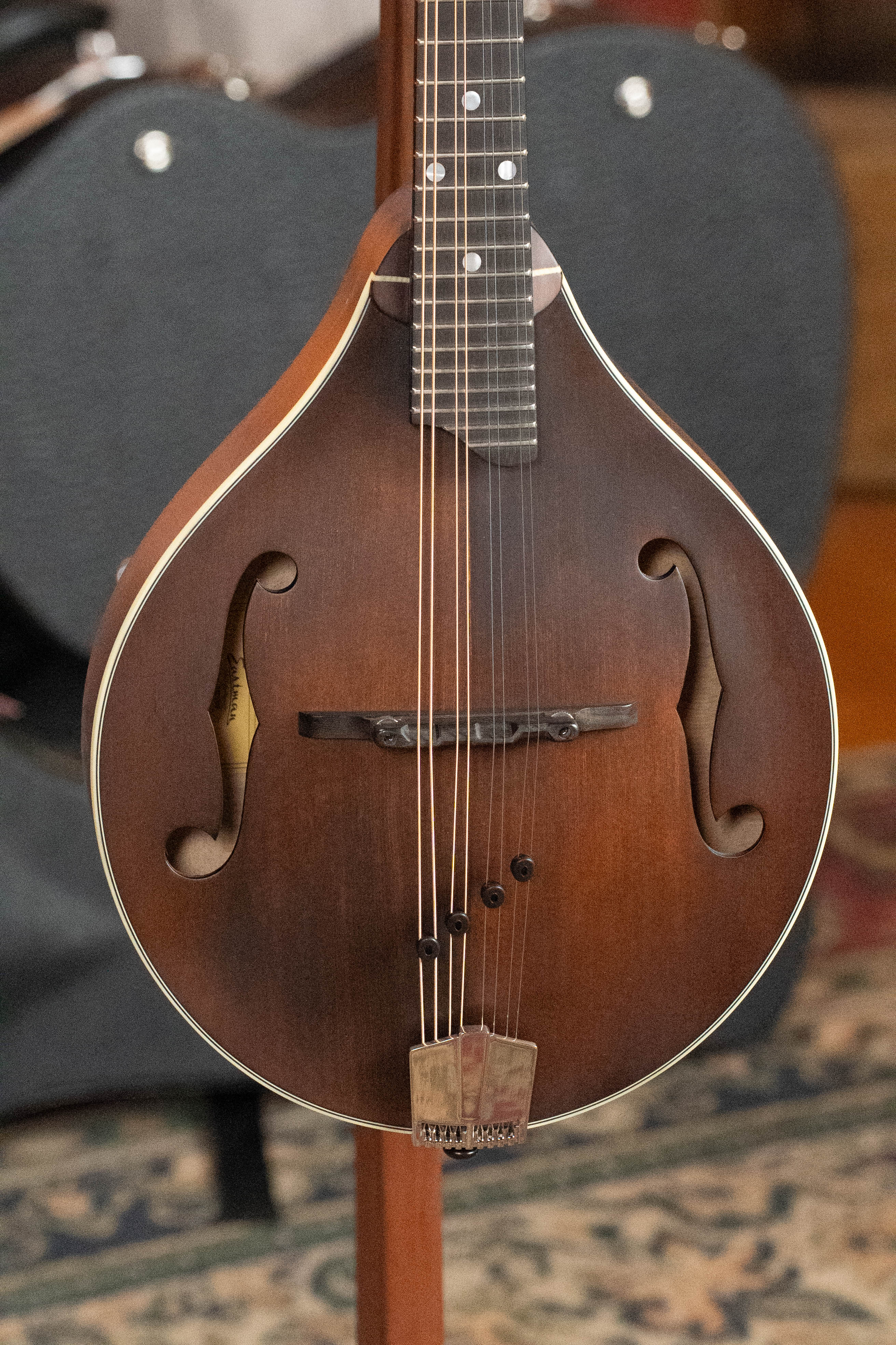 Eastman MD305 Spruce/Maple A-Style Hand-Carved Mandolin #3522