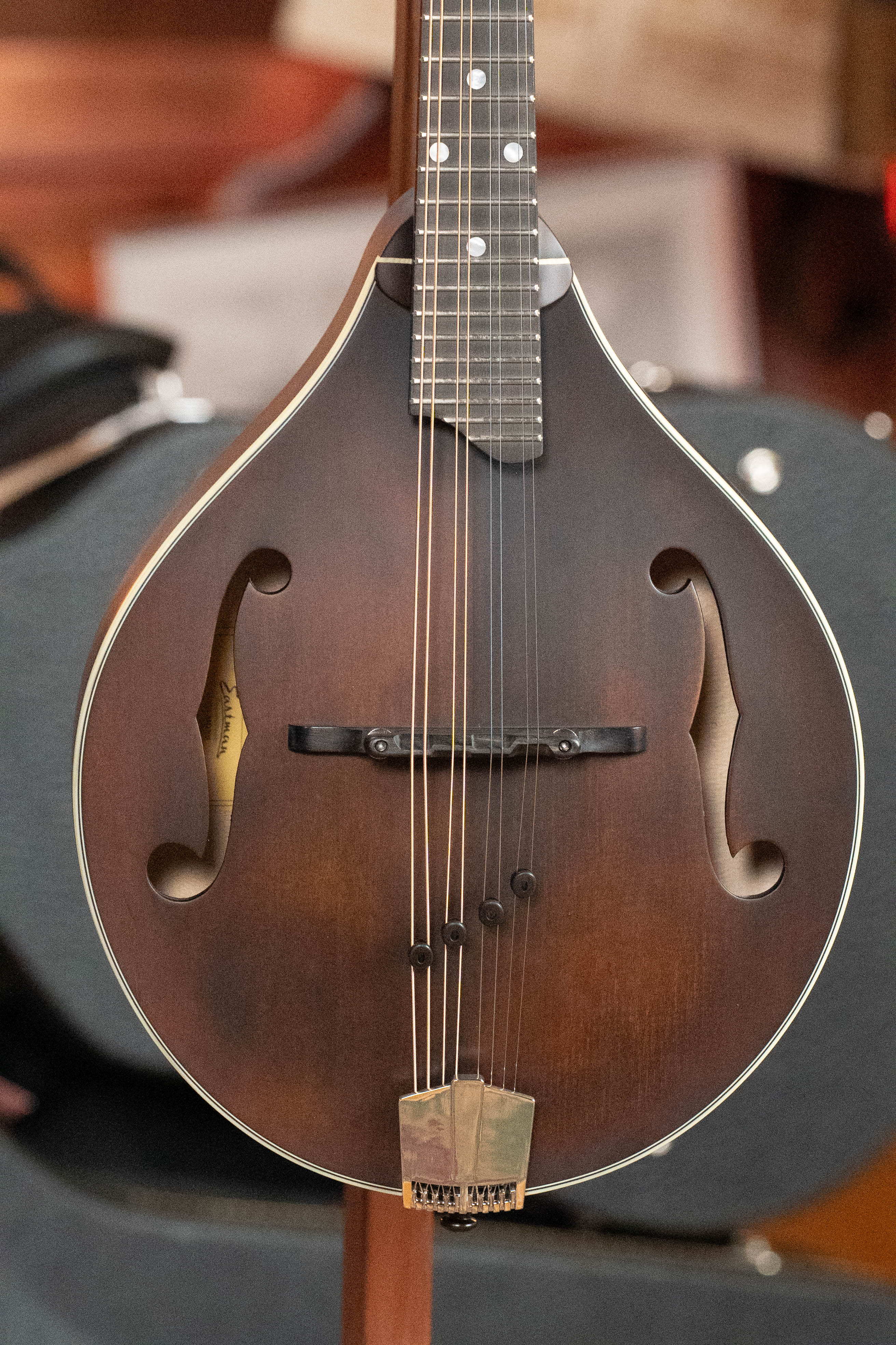 Eastman MD305 Spruce/Maple A-Style Hand-Carved Mandolin #3525