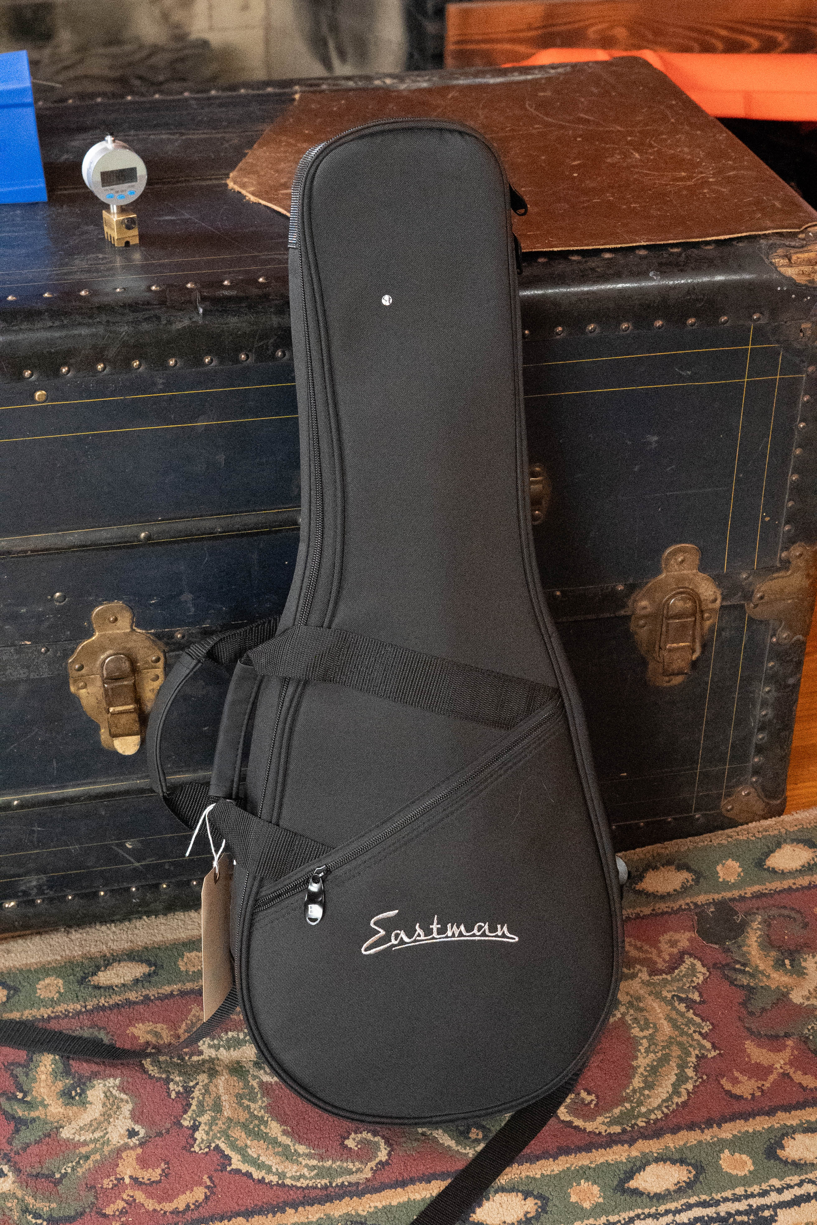 Eastman MD305 Spruce/Maple A-Style Hand-Carved Mandolin #3576