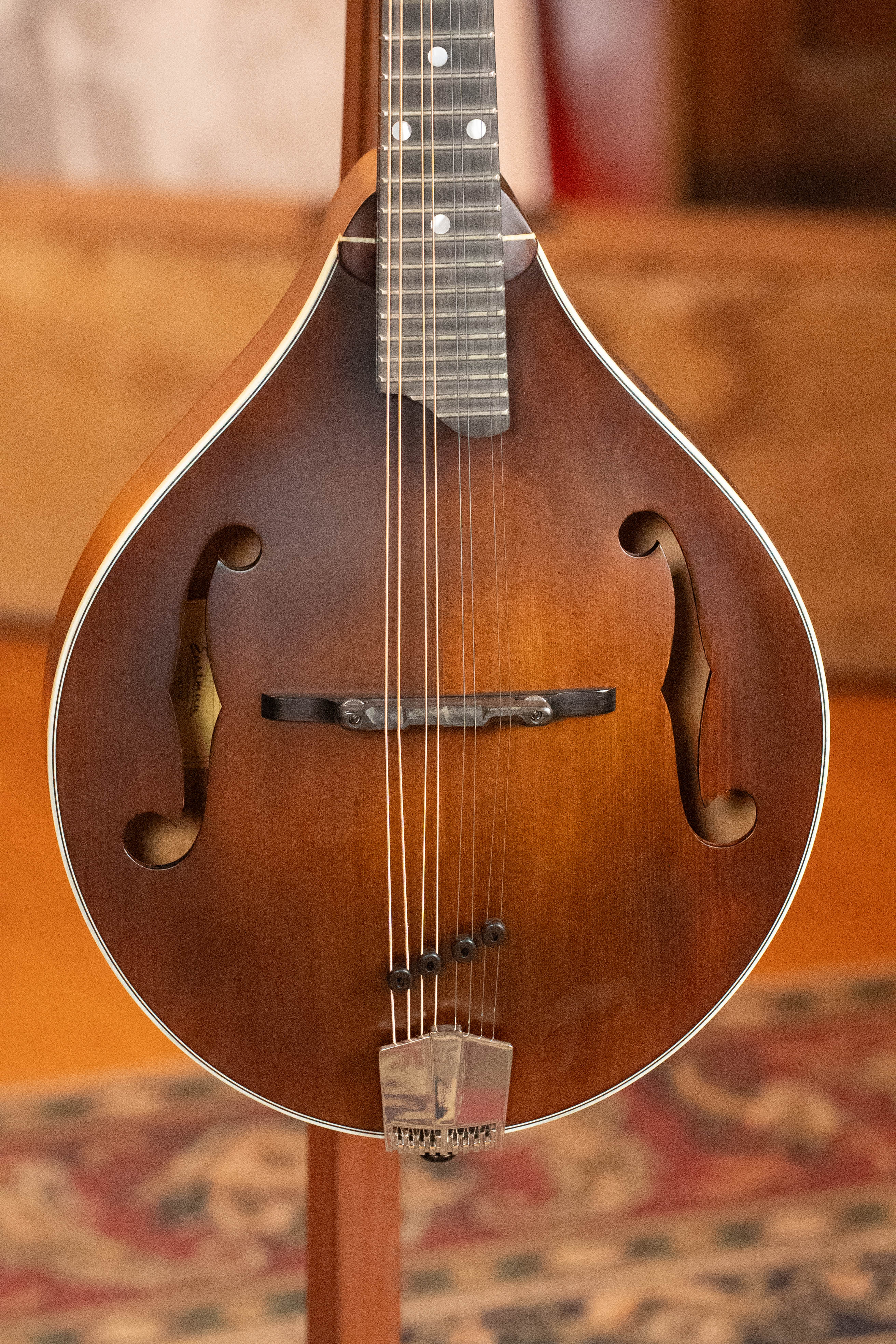 Eastman MD305 Spruce/Maple A-Style Hand-Carved Mandolin #3576