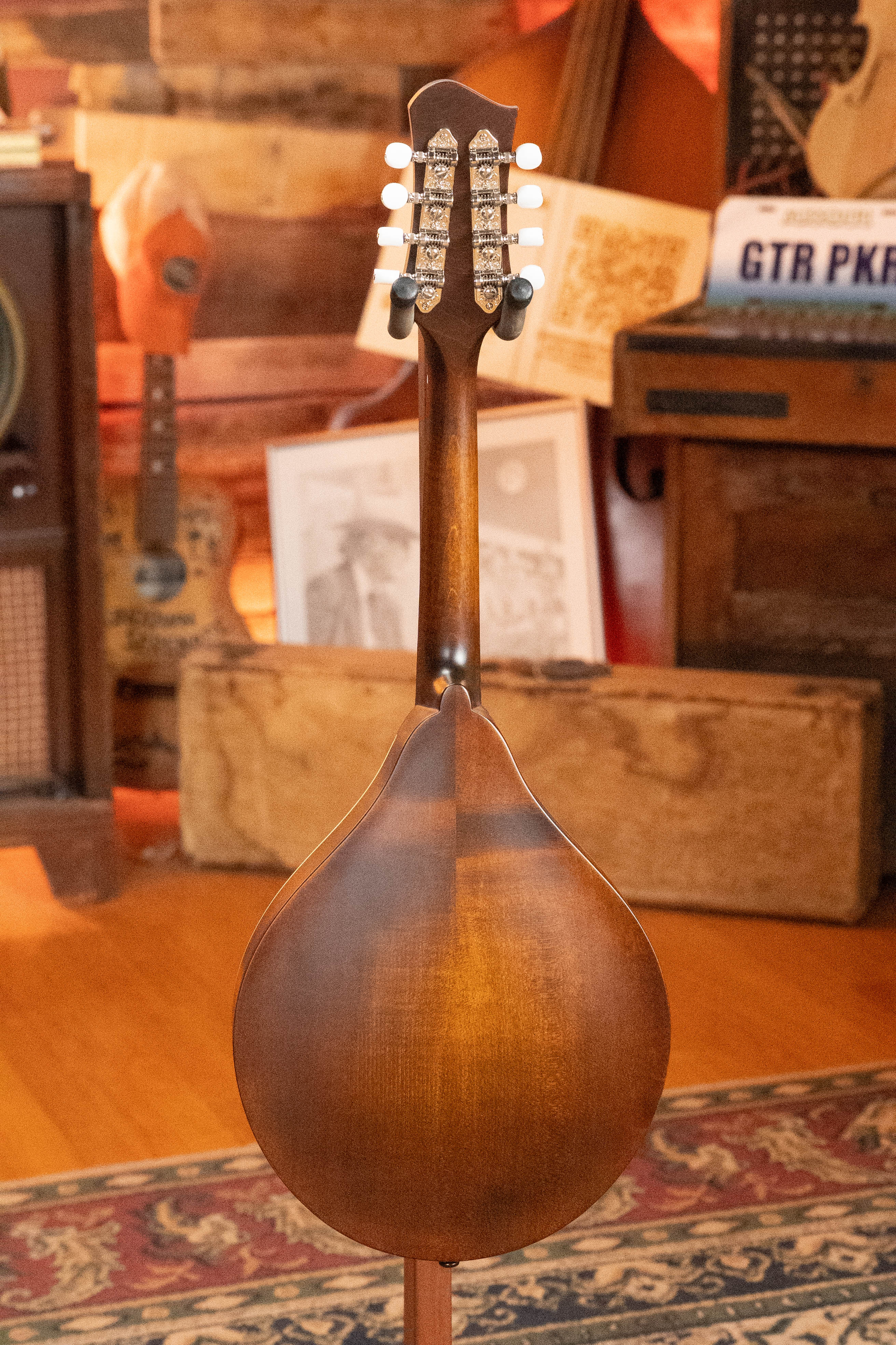 Eastman MD305 Spruce/Maple A-Style Hand-Carved Mandolin #3576