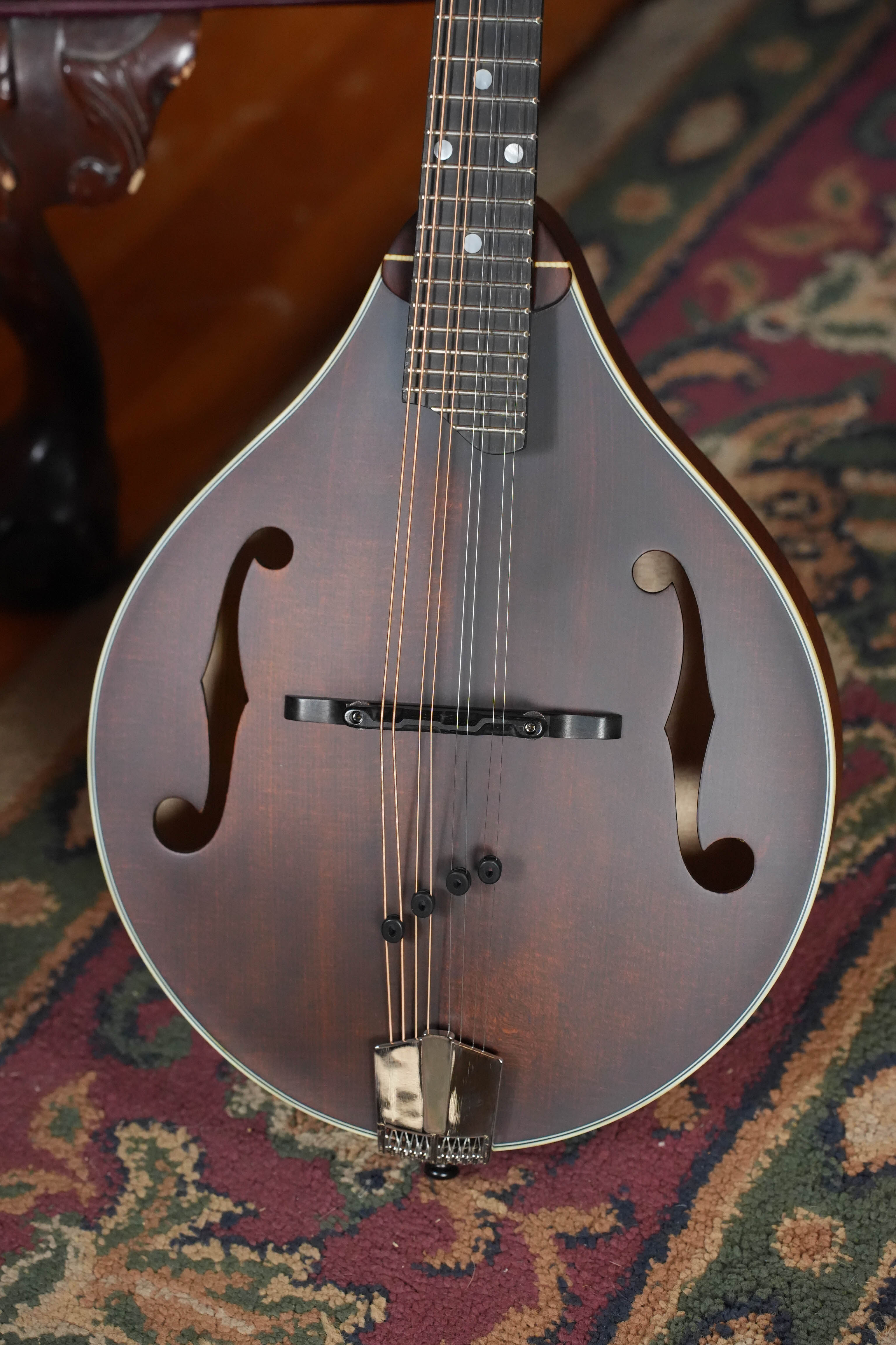 Eastman MD305 Spruce/Maple A-Style Hand-Carved Mandolin #4632