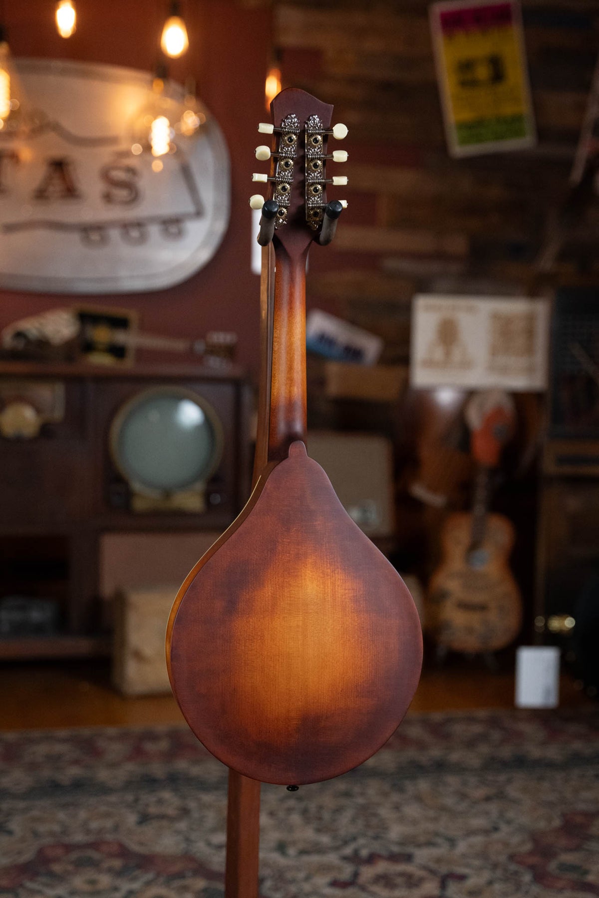 Eastman MD305 Wide Nut Amberburst A-Style Mandolin #2106