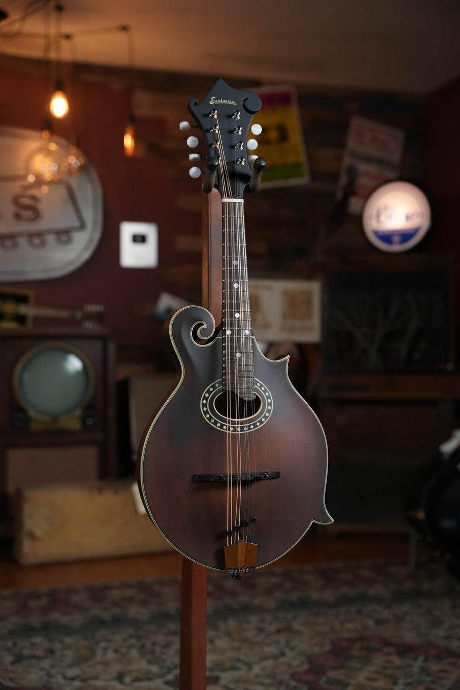 Eastman MD314 F-Style Oval Hole Mandolin #4540