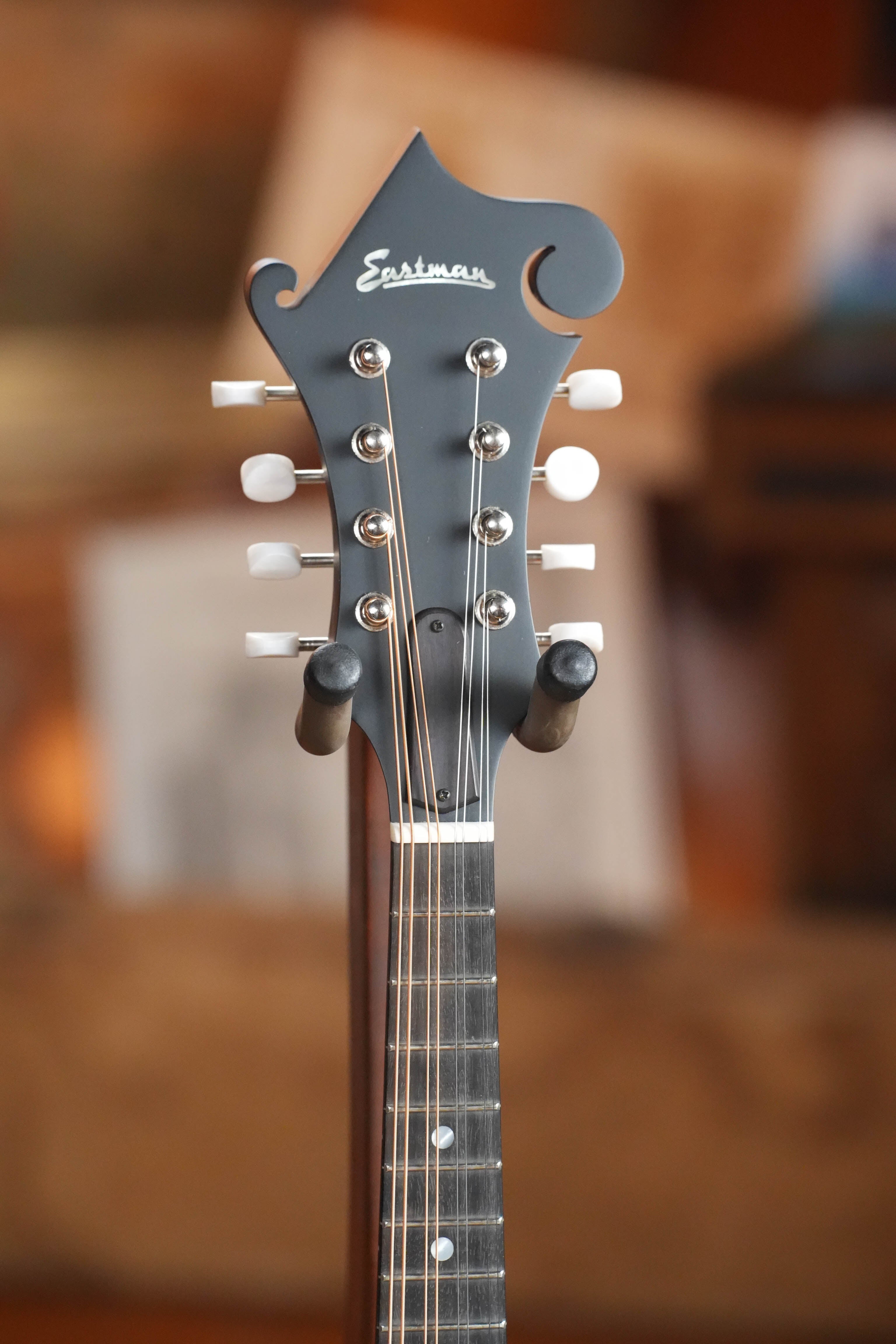 Eastman MD315 F-Style Hand-Carved Mandolin #0330