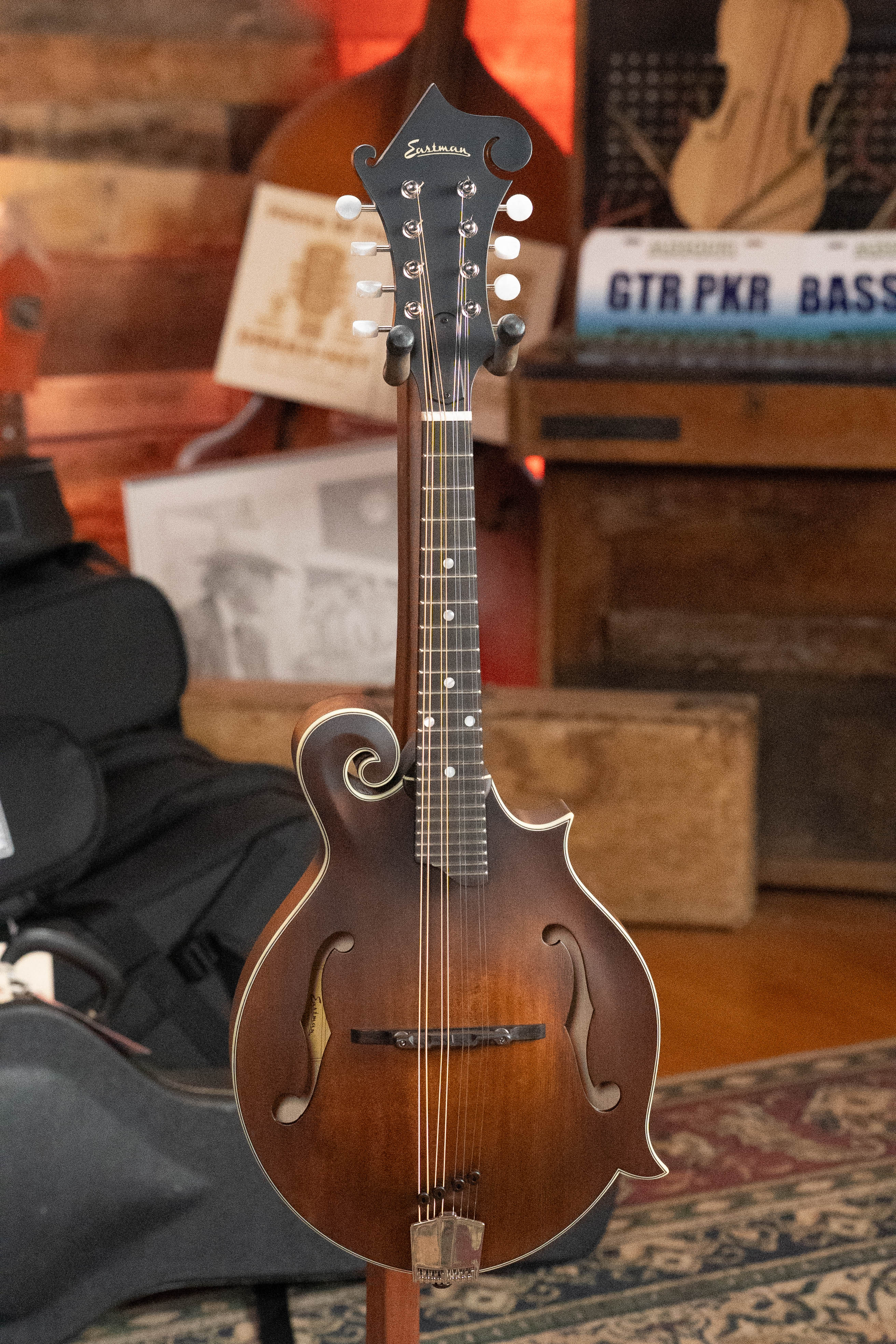 Eastman MD315 F-Style Hand-Carved Mandolin #2486