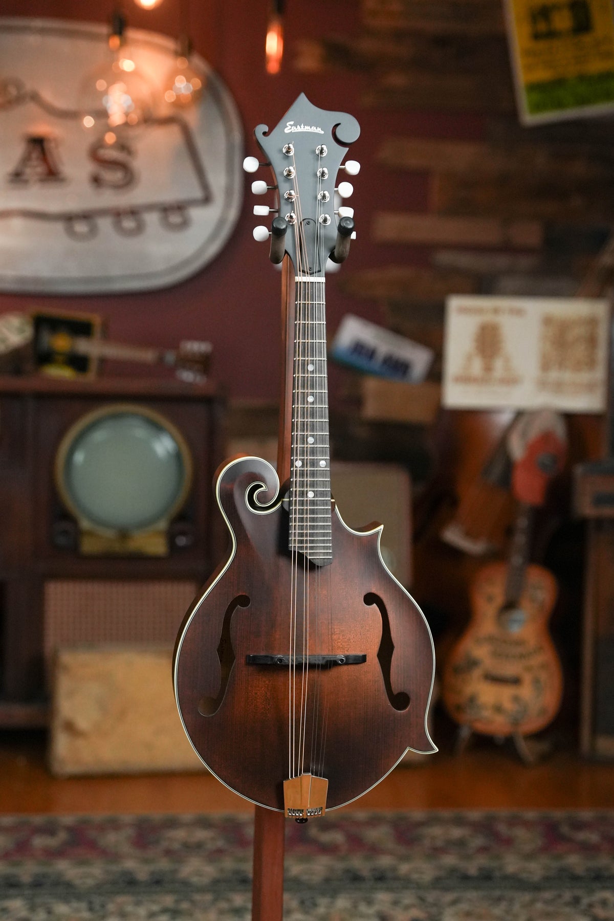 Eastman MD315 F-Style Hand-Carved Mandolin #6013