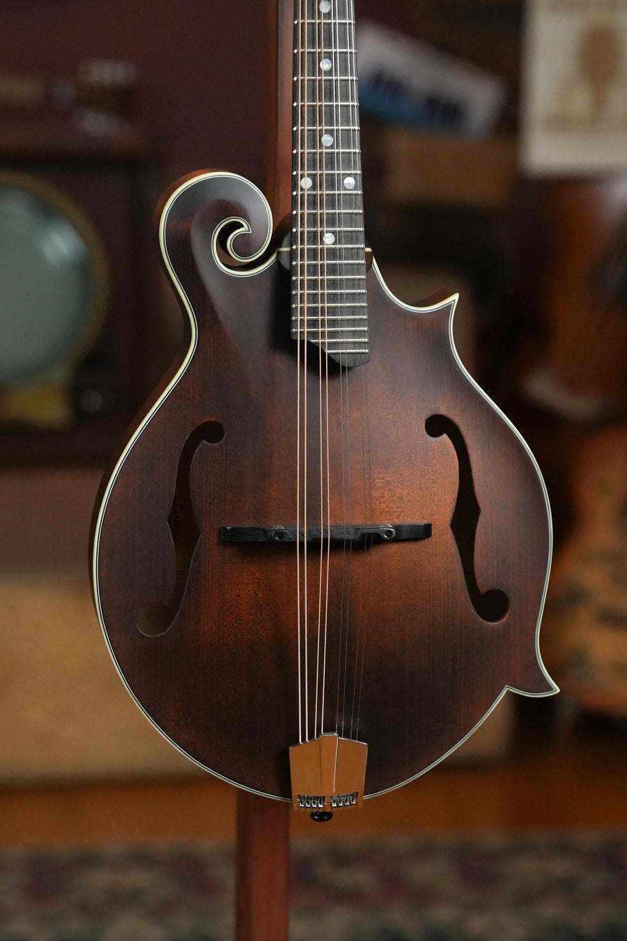 Eastman MD315 F-Style Hand-Carved Mandolin #6013