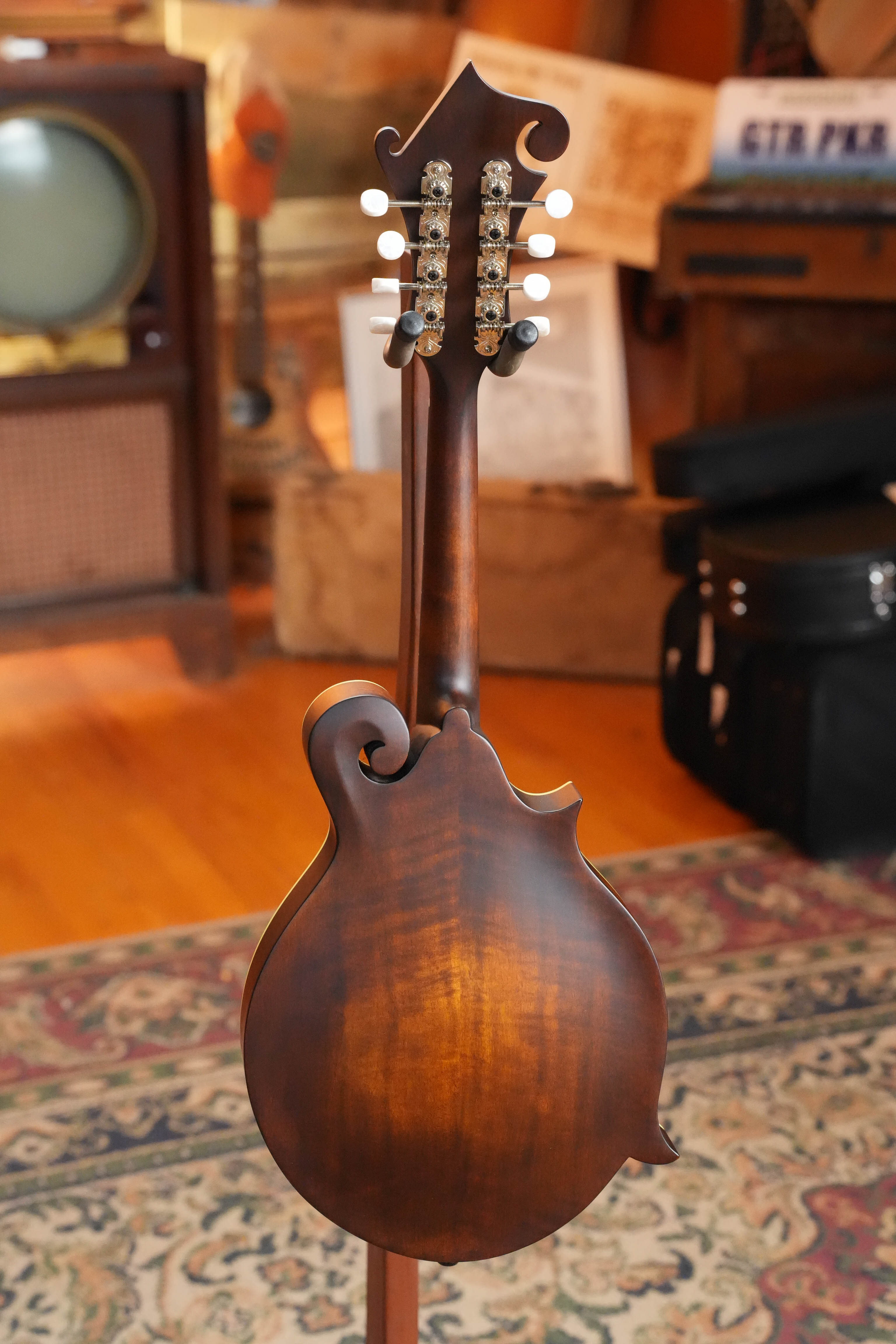 Eastman MD315L *Left-Handed* Spruce/Maple F-Style Hand-Carved Mandolin #3427