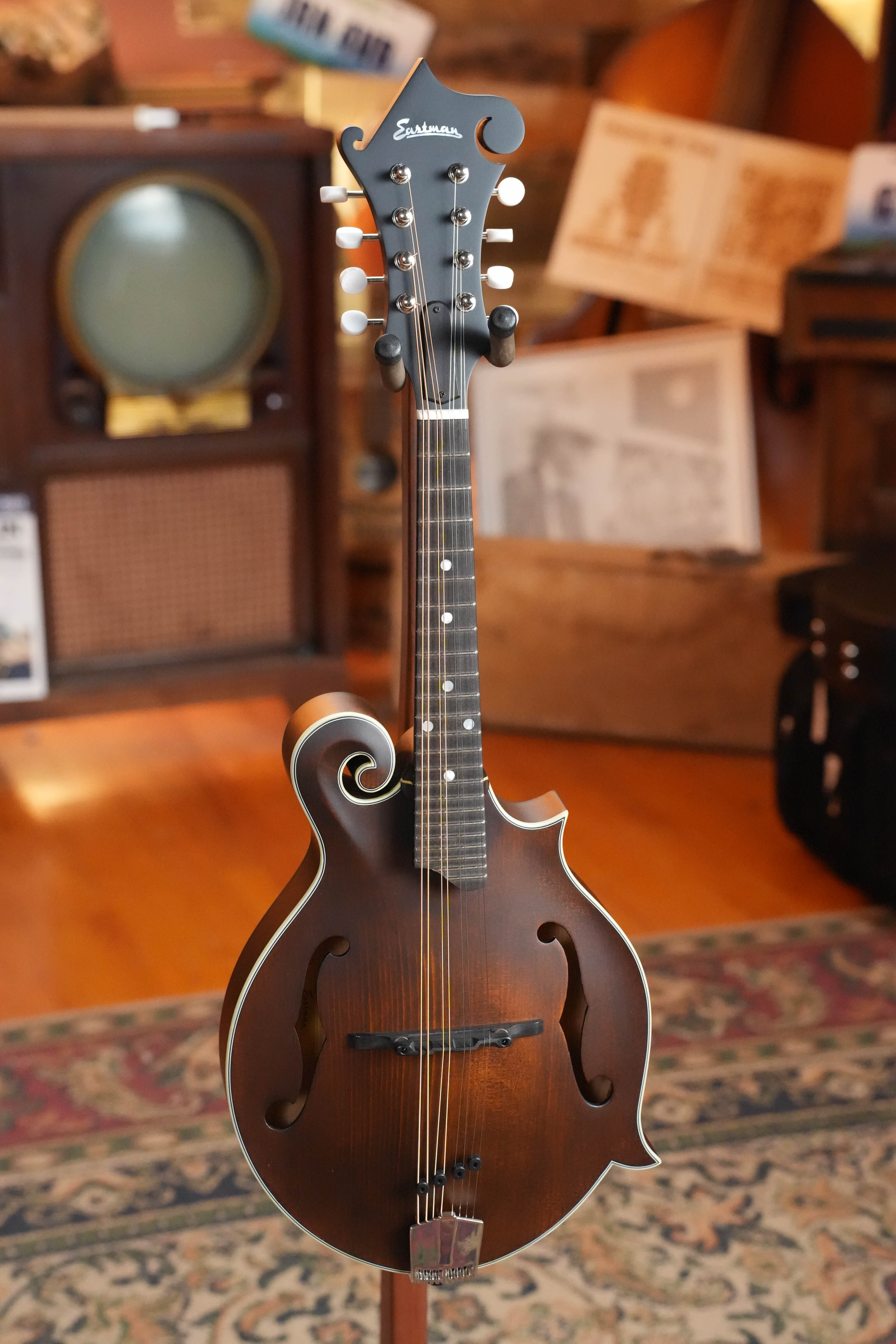 Eastman MD315 Spruce/Maple F-Style Hand-Carved Mandolin #5783