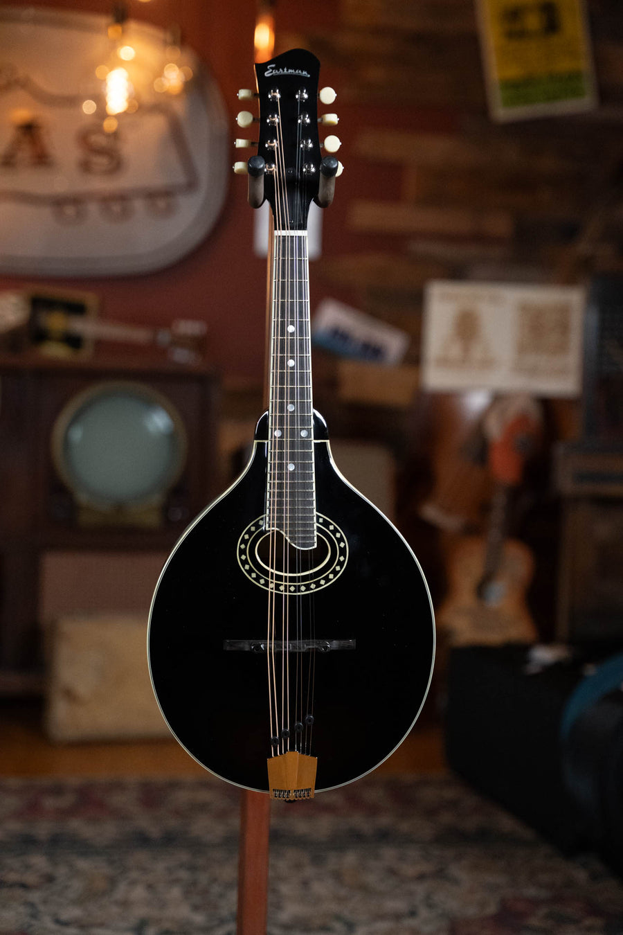 Eastman MD404-BK Black Top Oval Hole A-Style Mandolin #0600