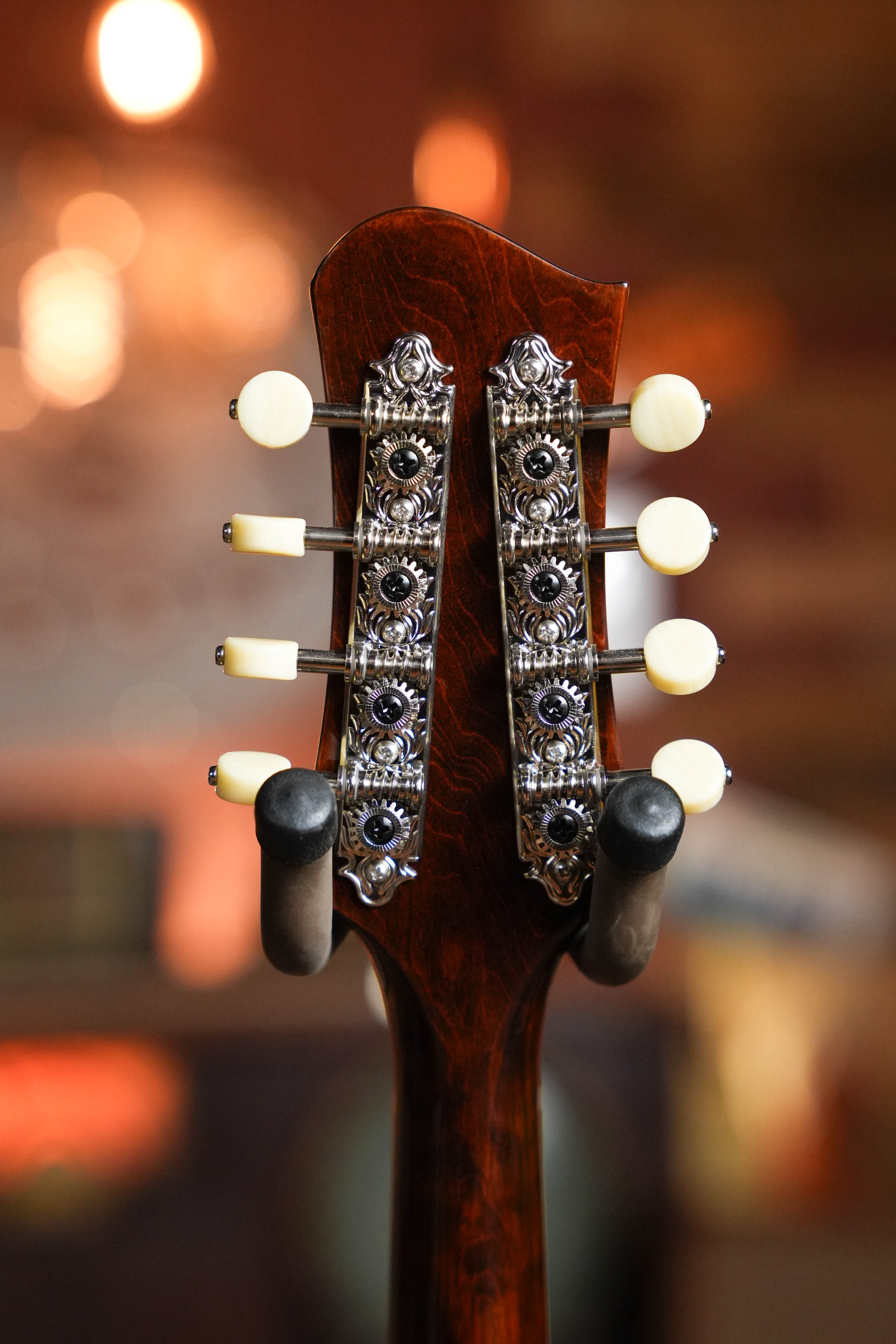 Eastman MD404-BK Black Top Oval Hole A-Style Mandolin #5875