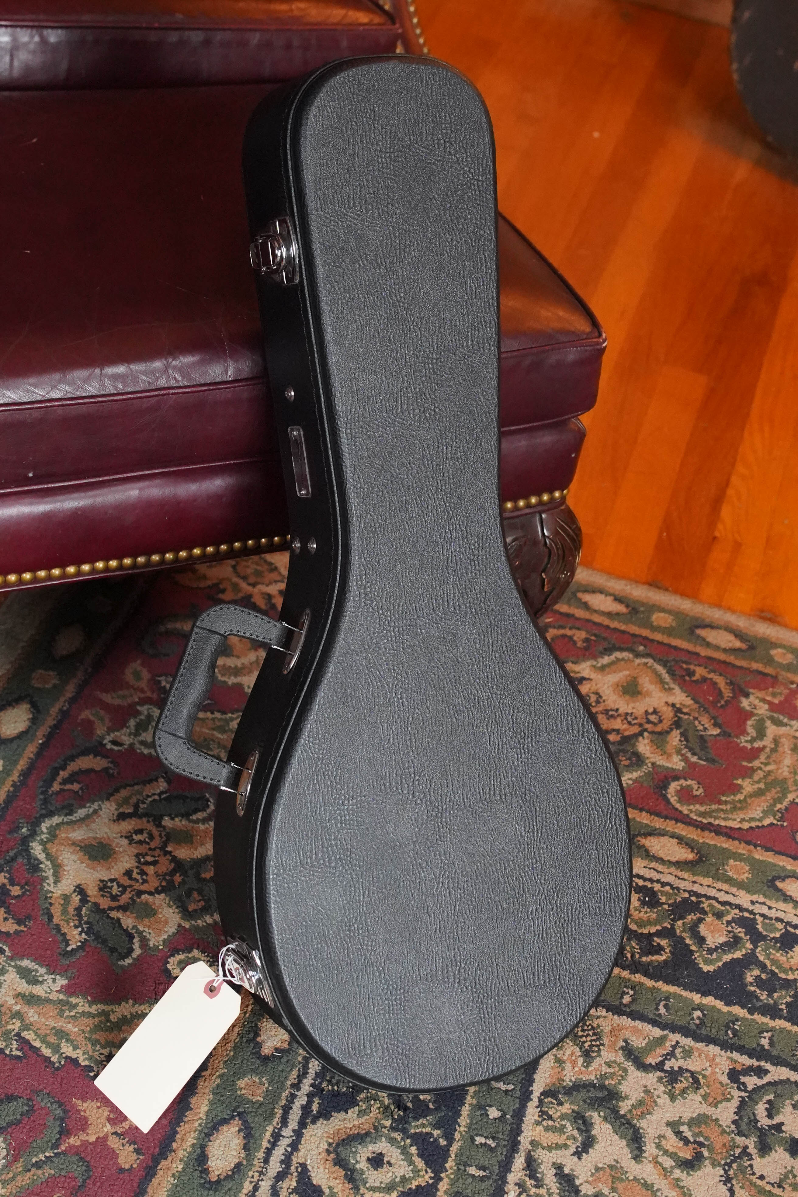 Eastman MD404-BK Spruce/Mahogany Black Top Oval Hole A-Style Mandolin #5549