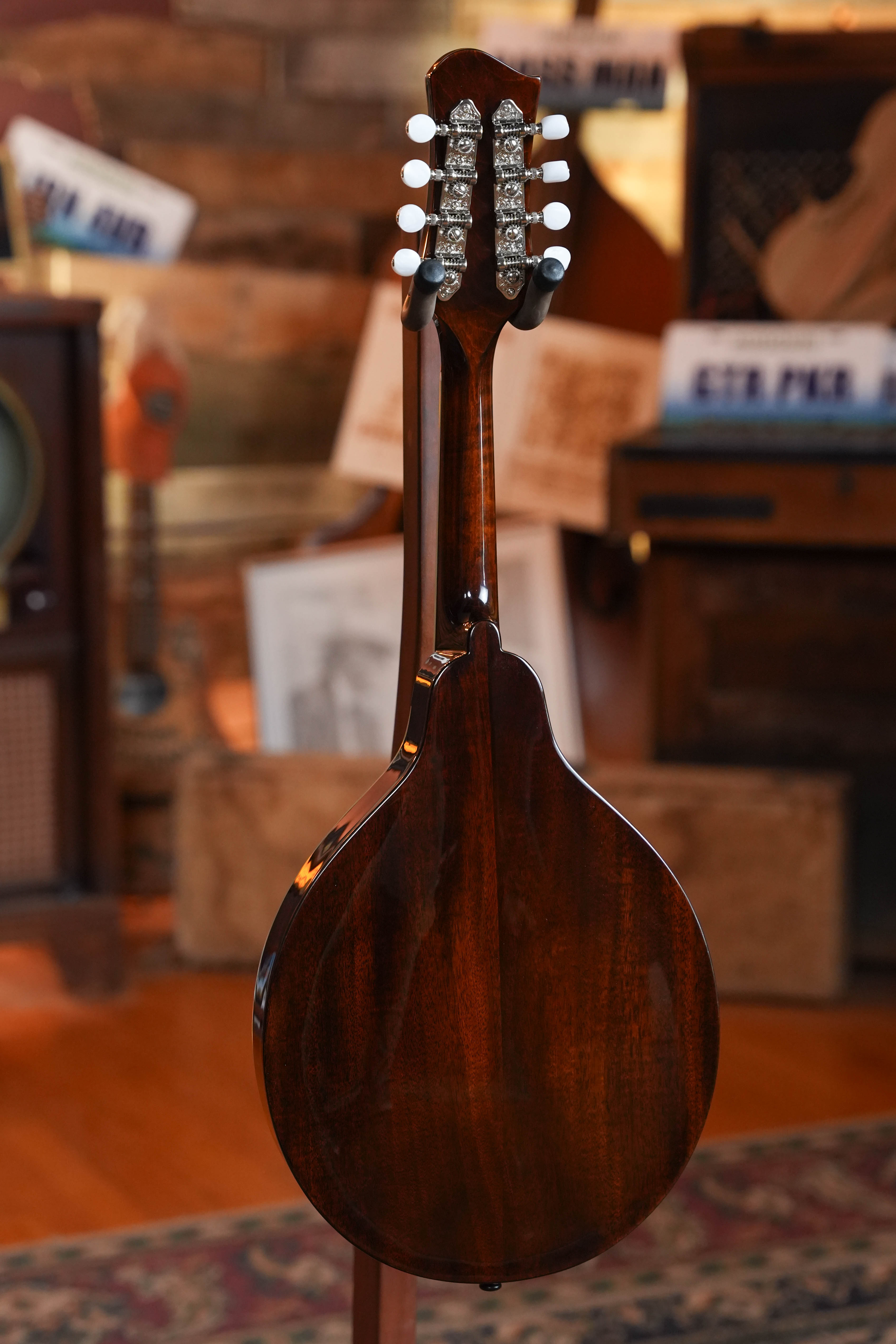 Eastman MD404-BK Spruce/Mahogany A-Style w/ Oval Hole Mandolin #4073
