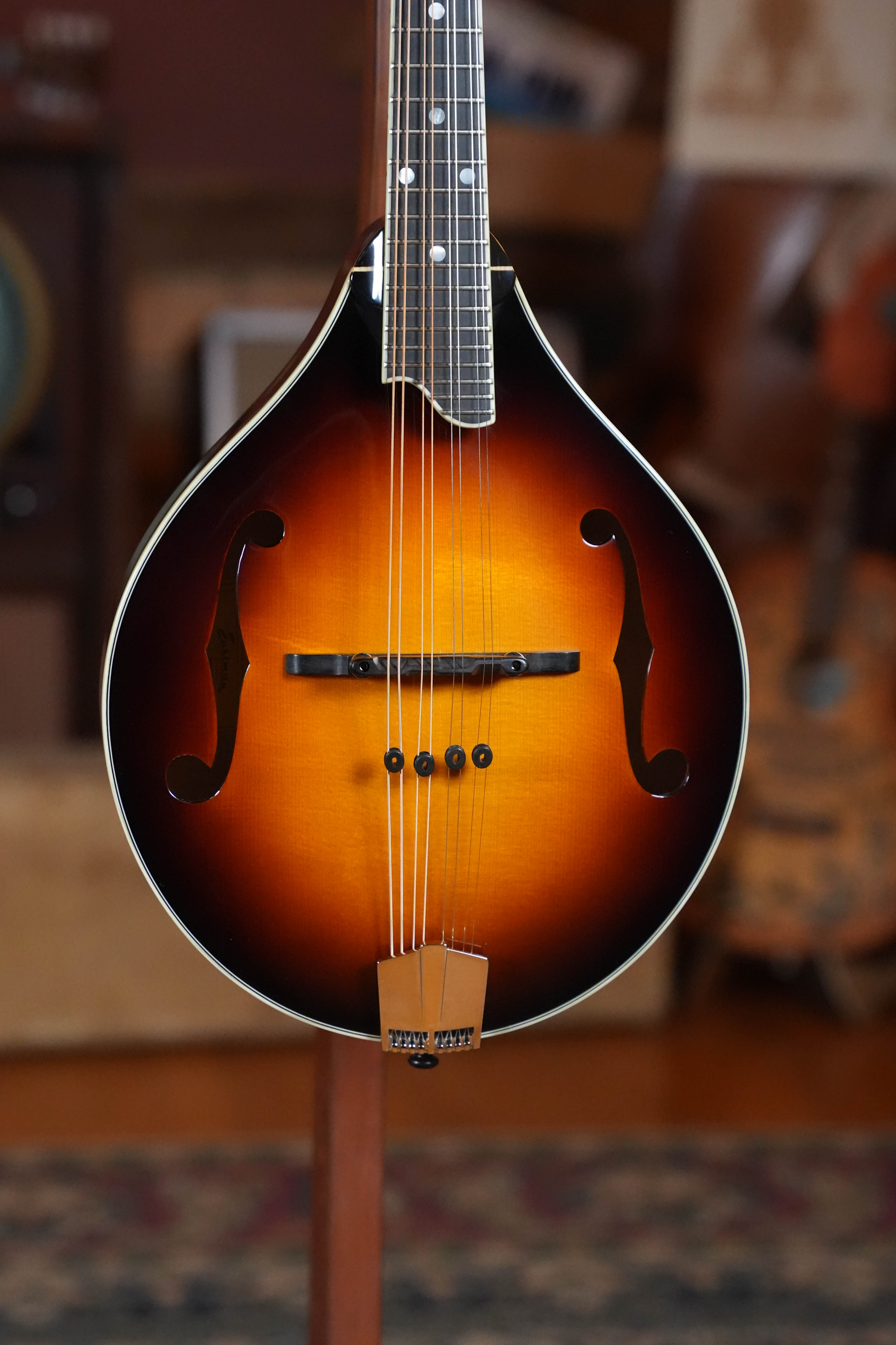 Eastman MD505-CS Classic Sunburst A-Style Mandolin #3159