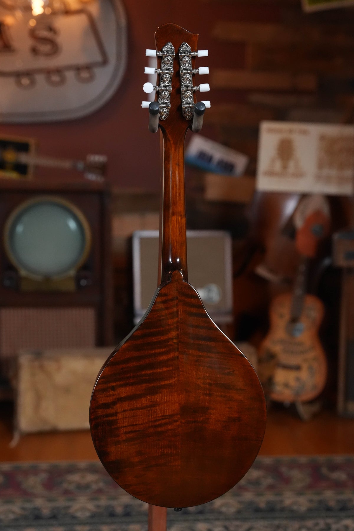 Eastman MD505-CS Classic Sunburst A-Style Mandolin #3159