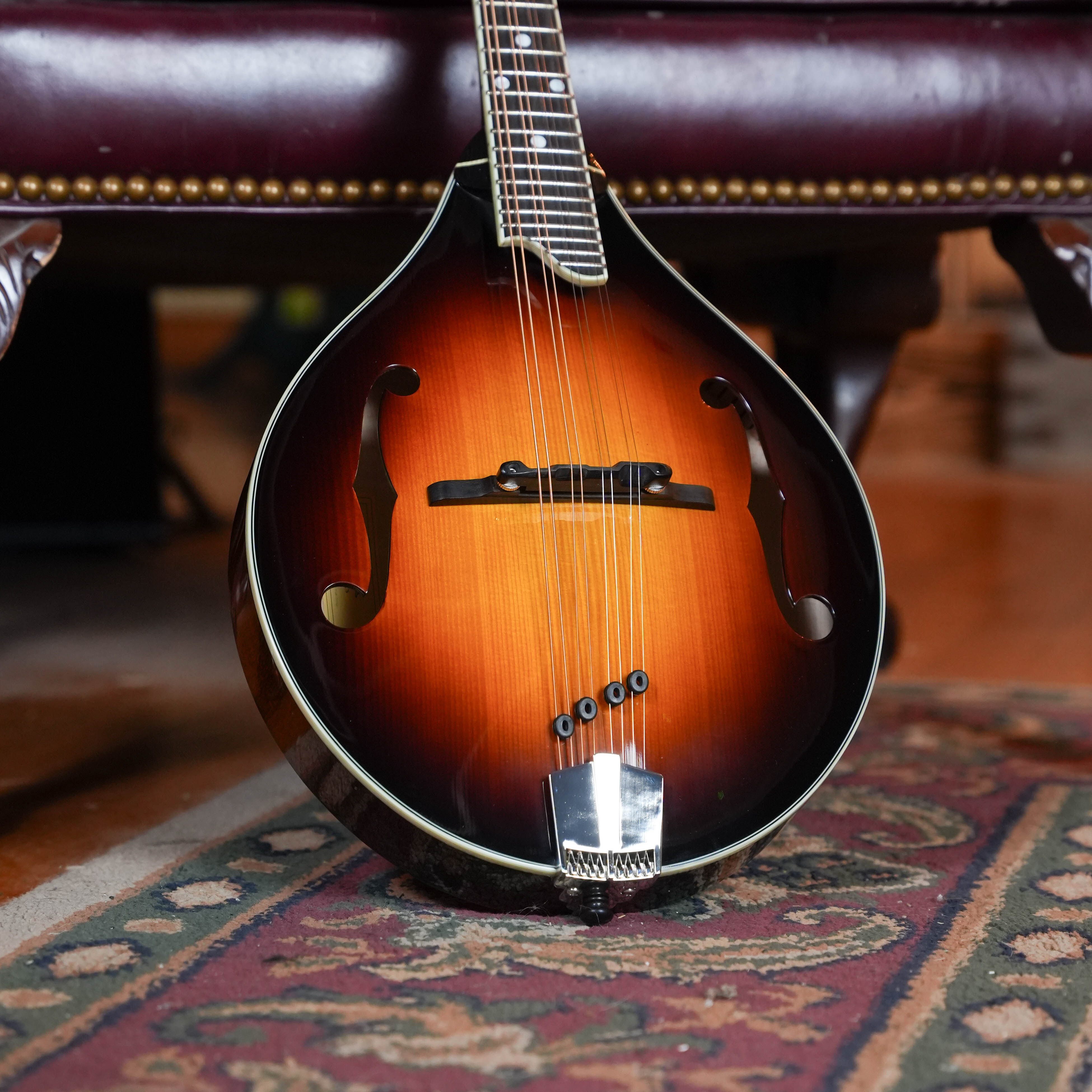 Eastman MD505-CS Spruce/Maple Classic Sunburst A-Style Mandolin #3162