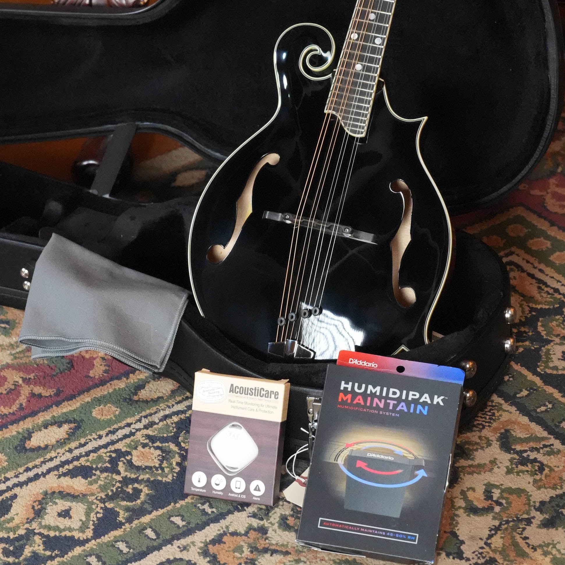 Eastman MD515-BK-LTD Limited Edition Black Gloss F-Style Mandolin #0105