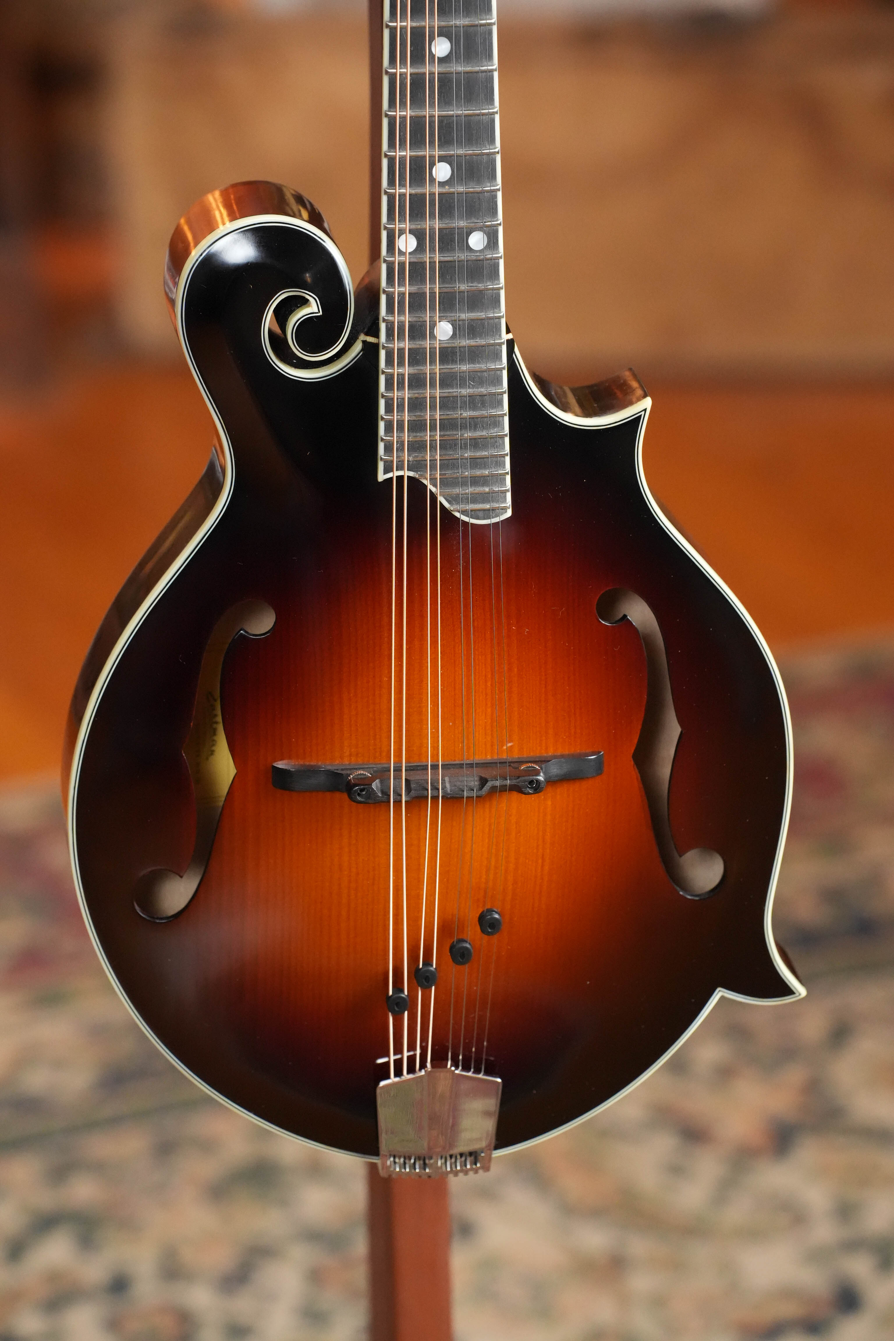 Eastman MD515/TV-WN-SB Spruce/Maple Wide Nut Sunburst F-Style Mandolin #0171