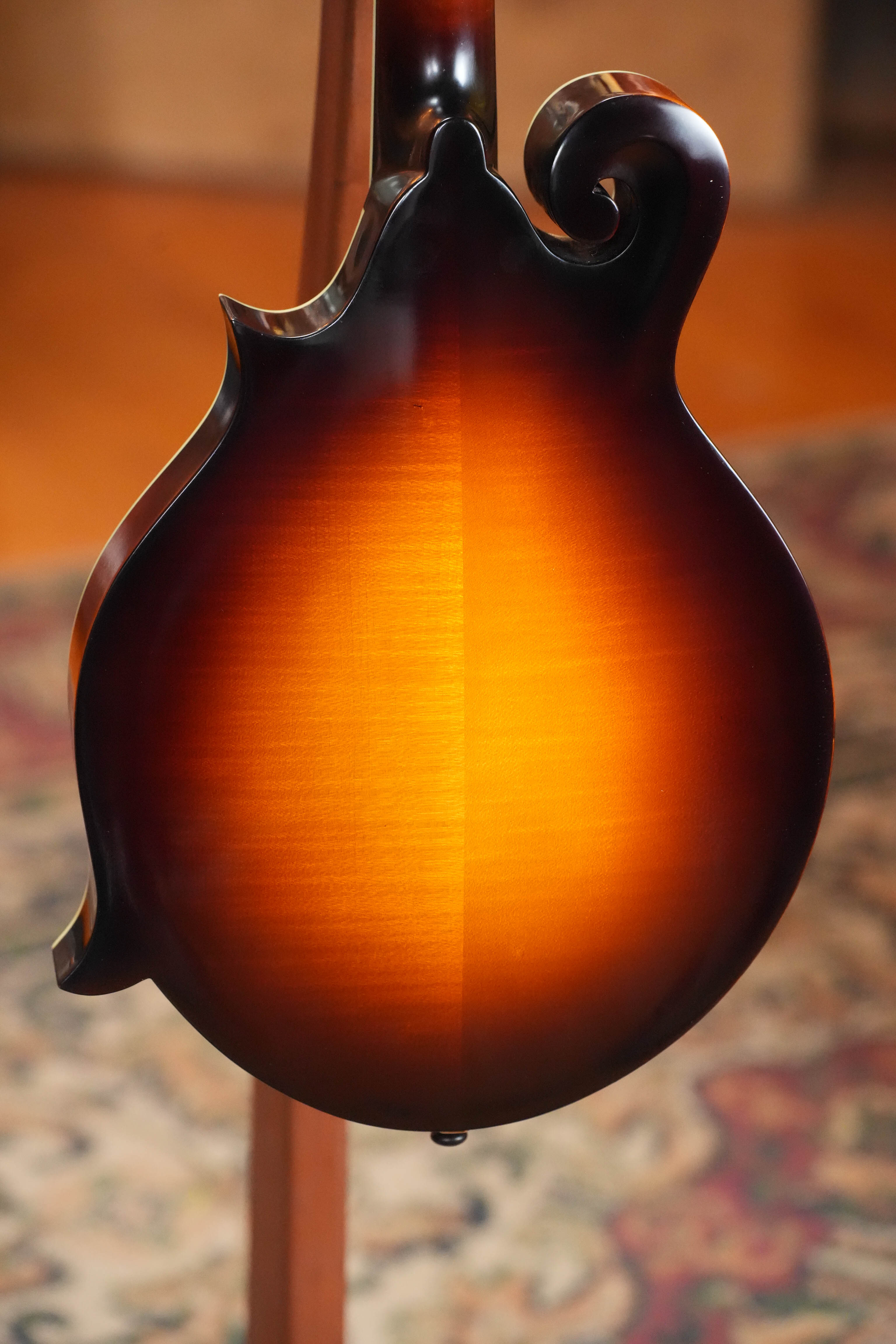 Eastman MD515/TV-WN-SB Spruce/Maple Wide Nut Sunburst F-Style Mandolin #0700