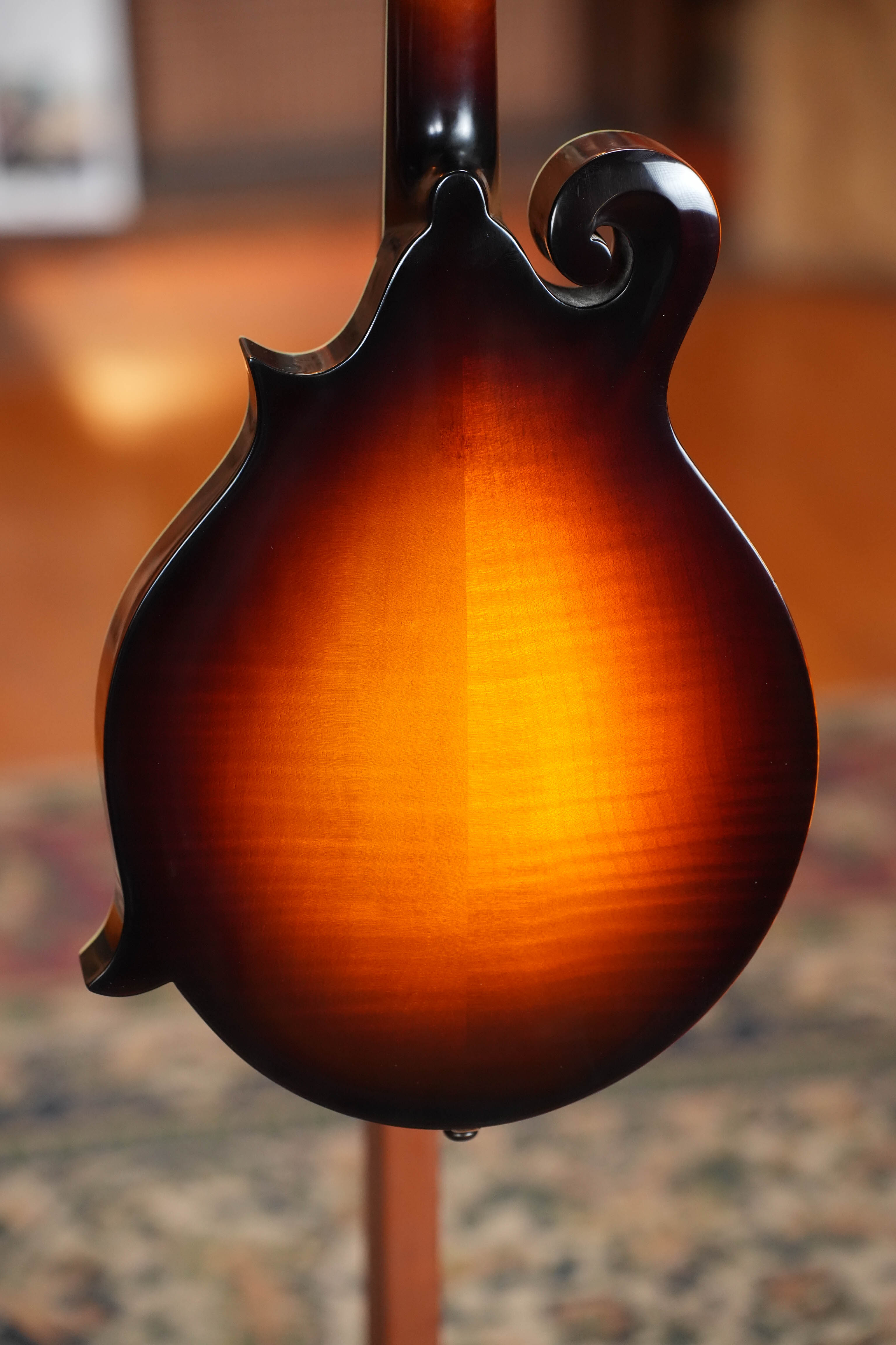 Eastman MD515/TV-WN-SB Spruce/Maple Wide Nut Sunburst F-Style Mandolin #6353