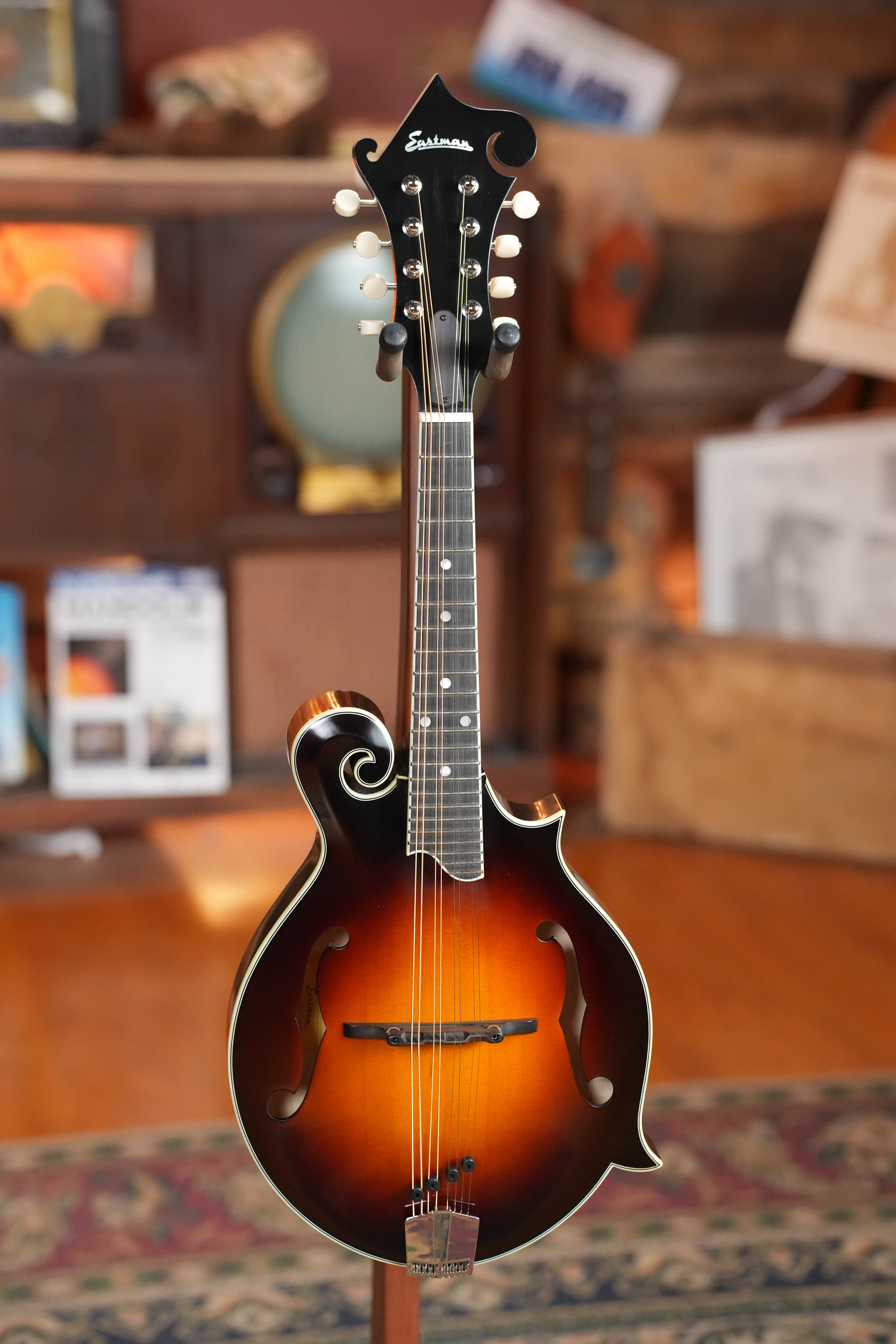 Eastman MD515/TV-WN-SB Spruce/Maple Wide Nut Sunburst F-Style Mandolin #6353