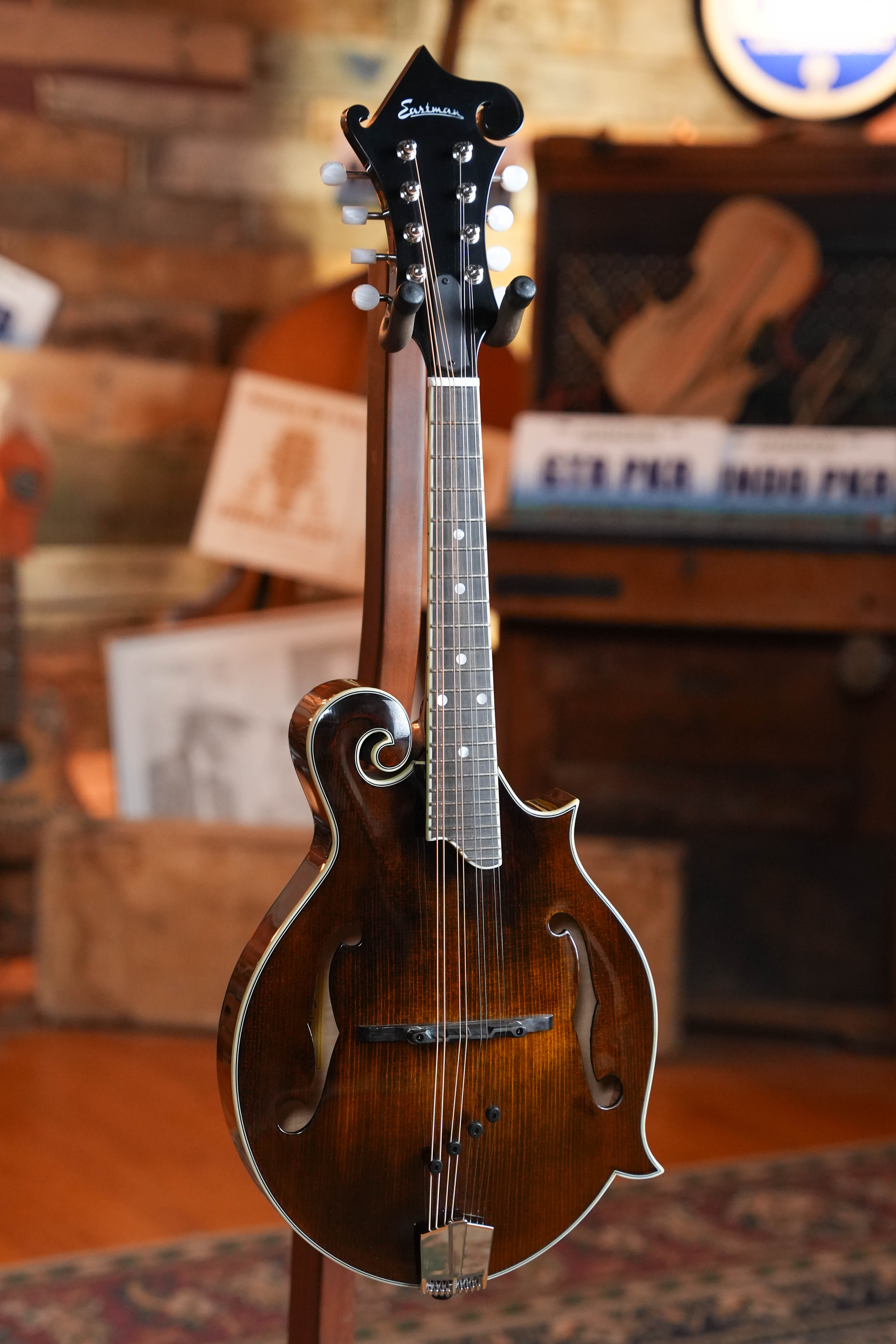 Eastman MD515 Spruce/Maple F-Style Classic Finish Mandolin #5928