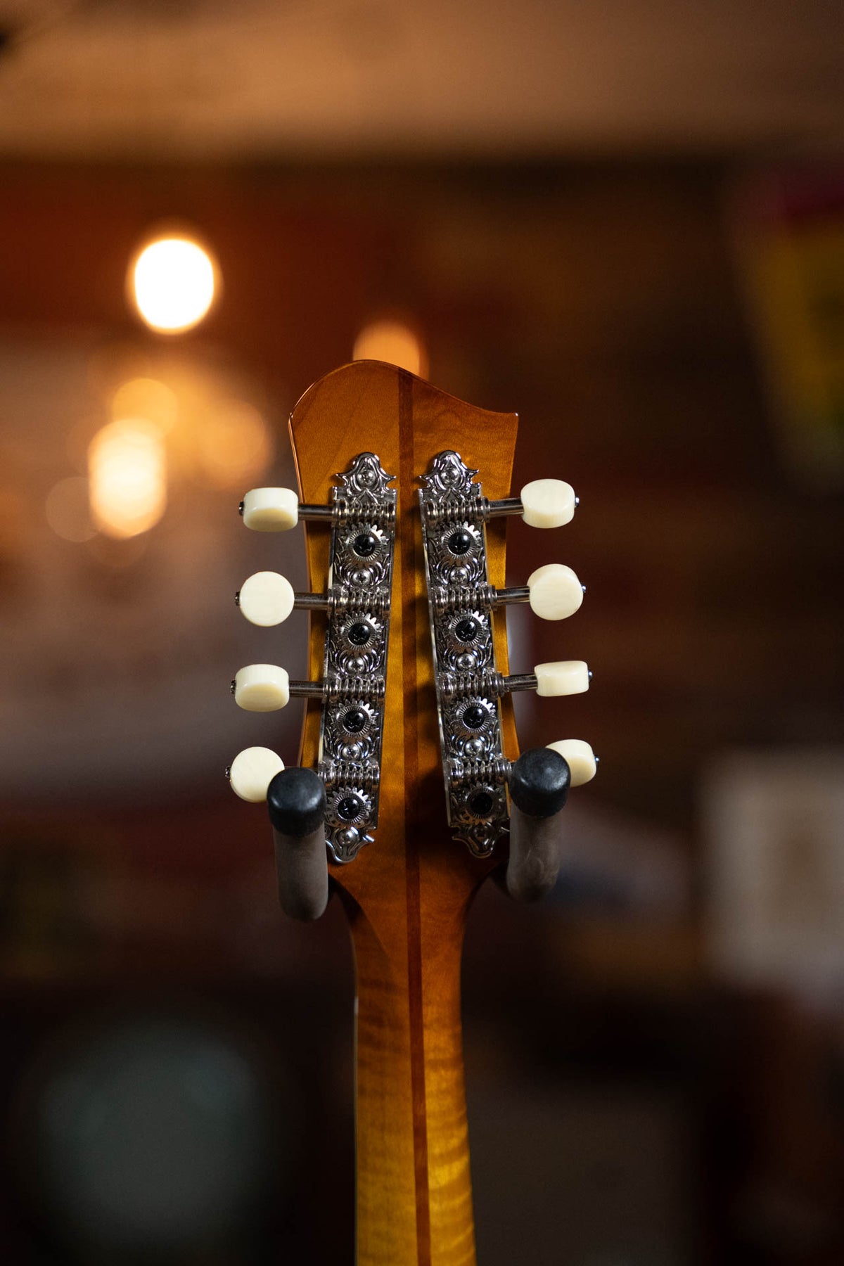 Eastman MD605-GB Goldburst A-Style Mandolin #2667