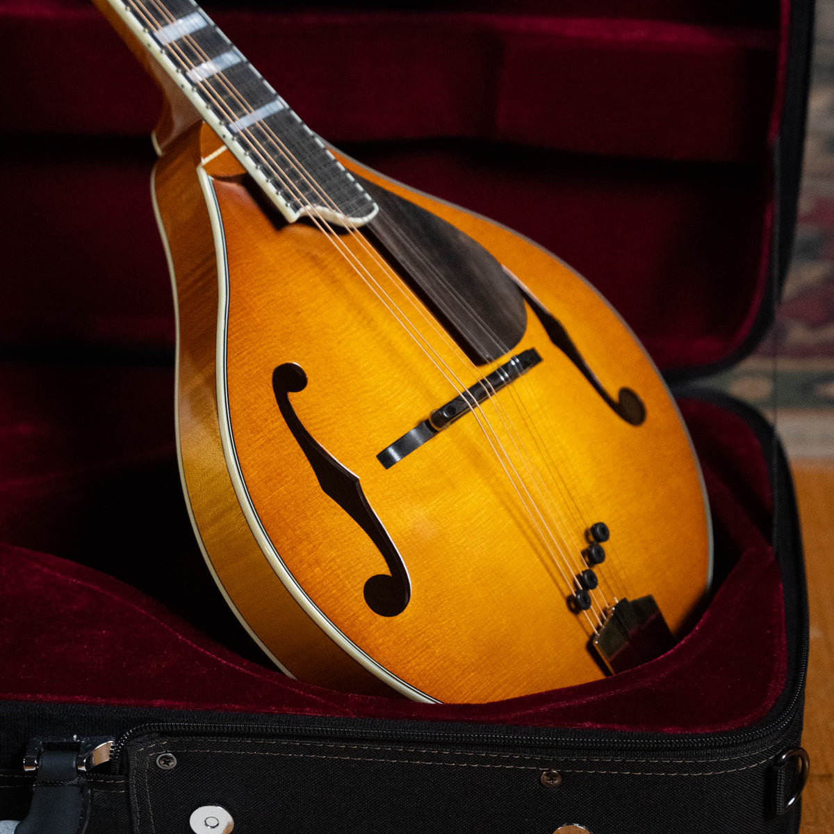Eastman MD605-GB Goldburst A-Style Mandolin #2667